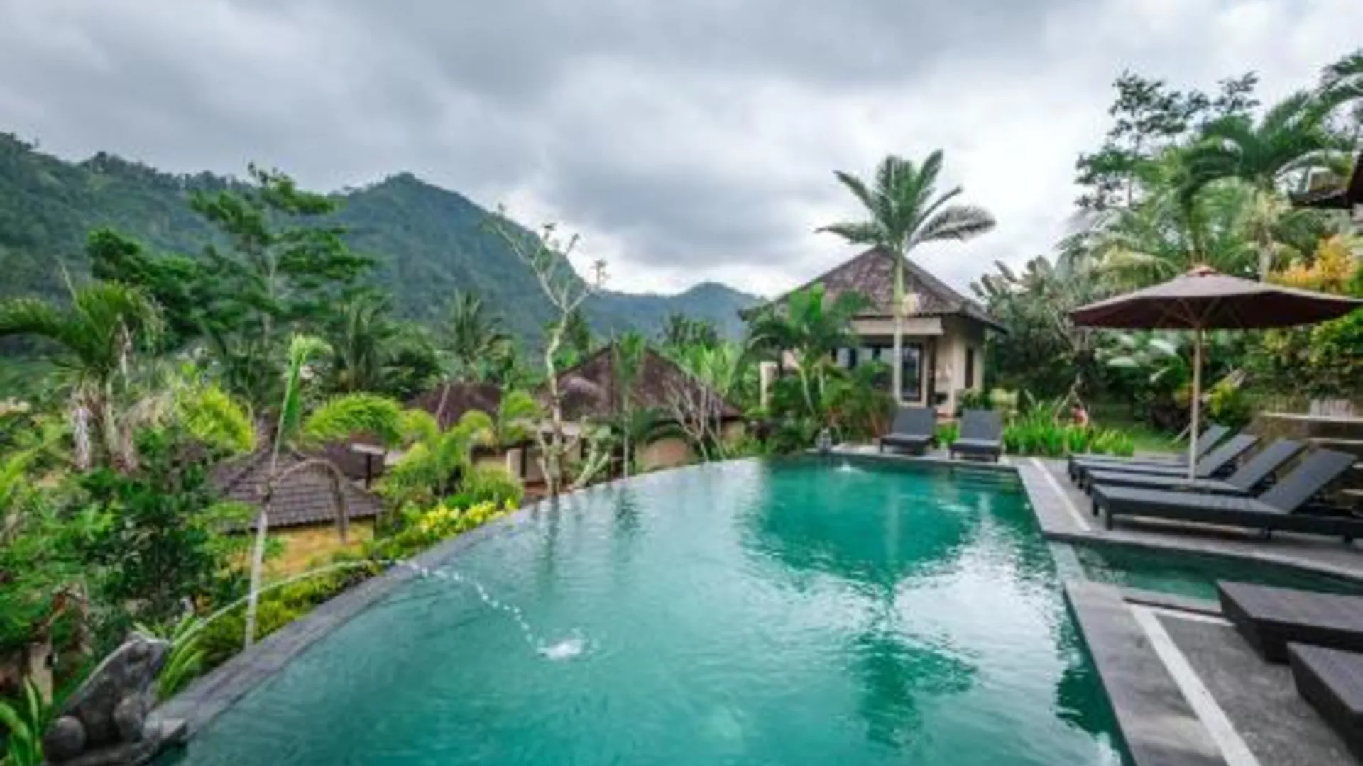 발리 아르타 나디 빌라 3성급 호텔 스위트룸