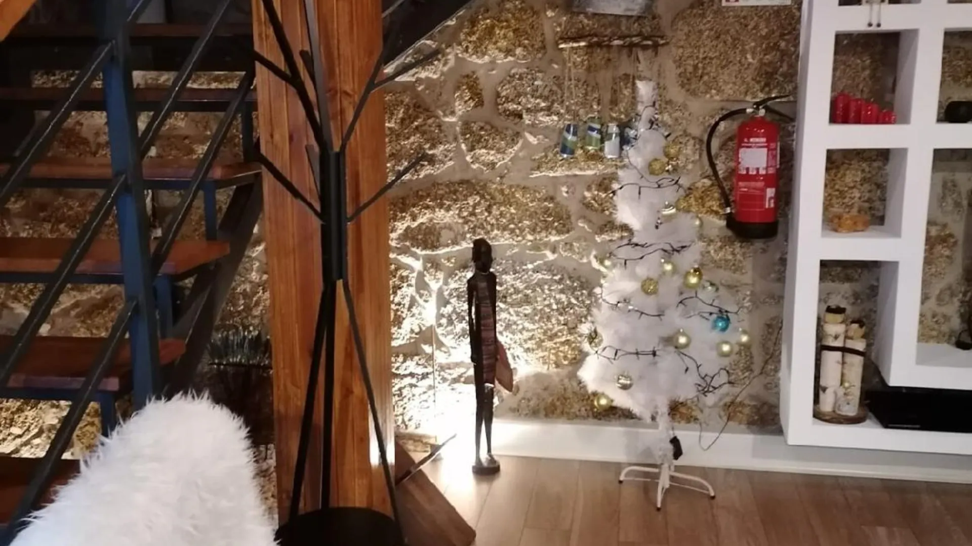 코빌라 카뇨수의 프라이빗 하우스 (100m², 침실 3개, 프라이빗 욕실 2개) 4성급 싱글룸 레스토랑