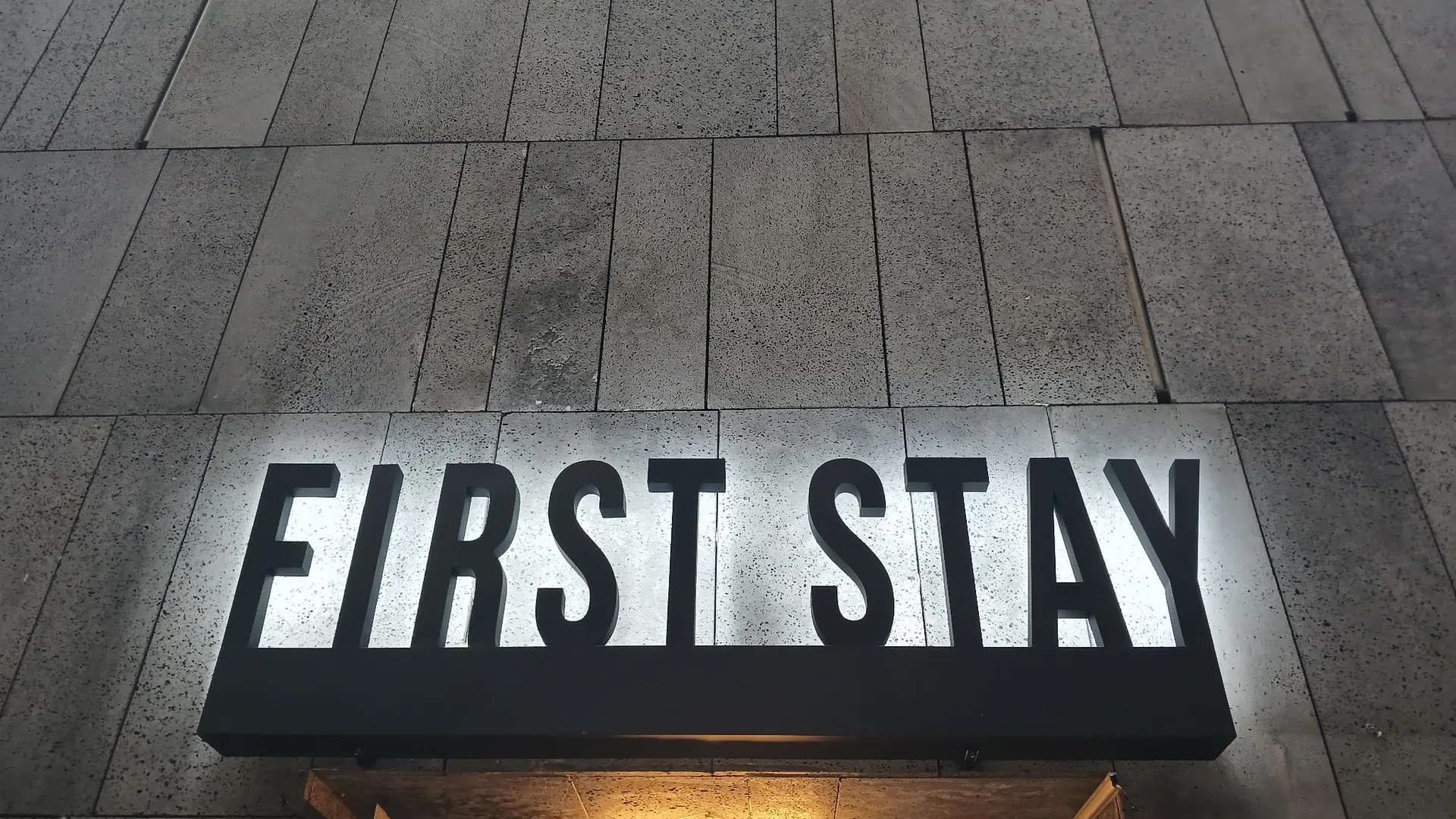 서울 호텔 퍼스트스테이 홍대 2성급 호텔 객실