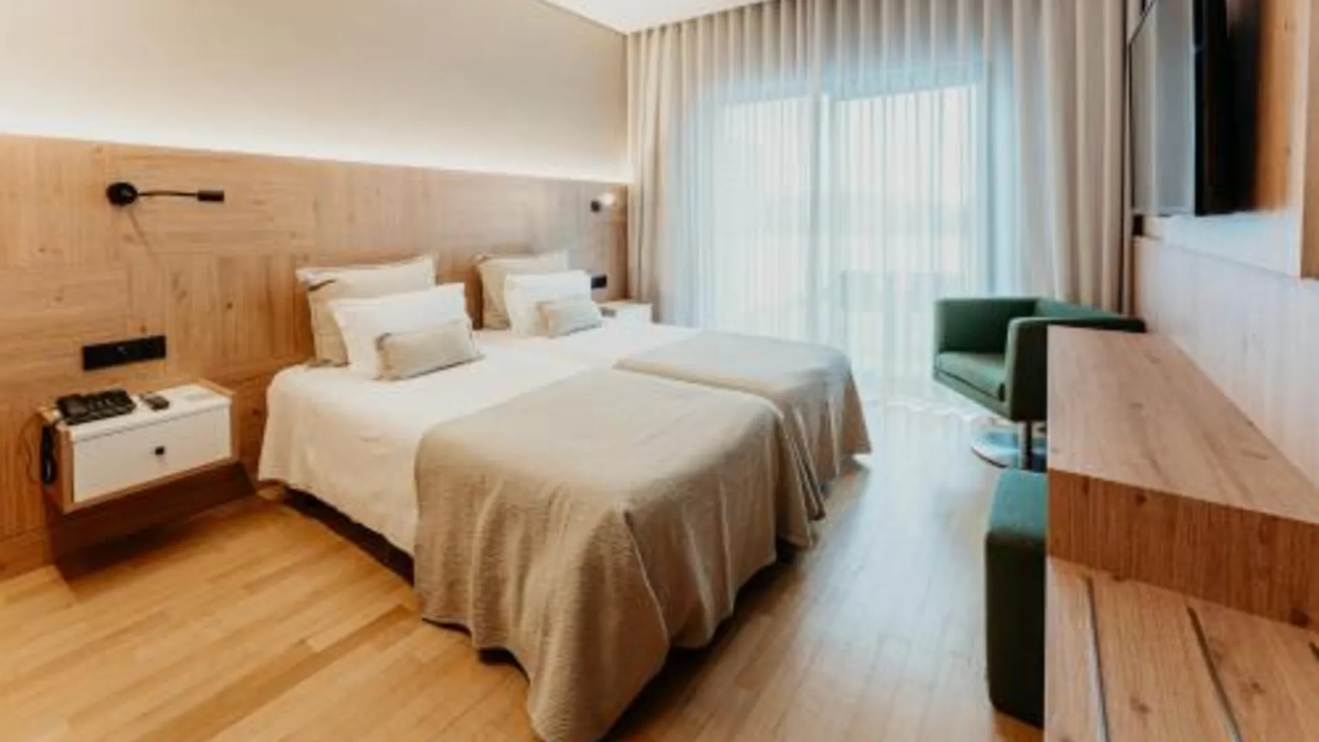 빌라 노바 데 체르베이라 호텔 민호 4성급 호텔 스위트룸