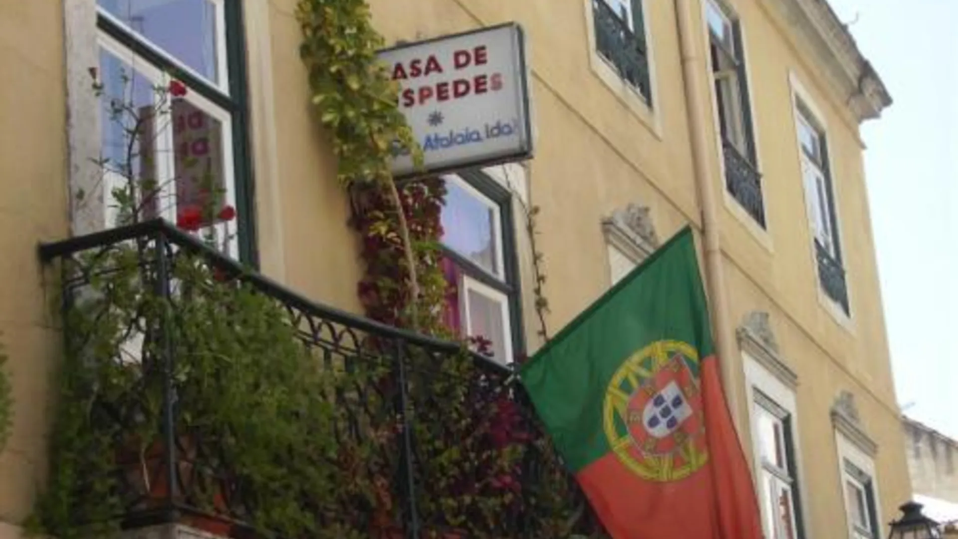 리스본 디아스 에 도밍게스 2성급 호텔 외관