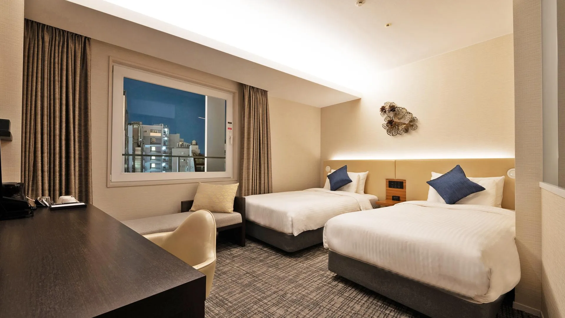 오사카 프리미어 호텔 캐빈 프레지던트 오사카 4성급 호텔 스위트룸