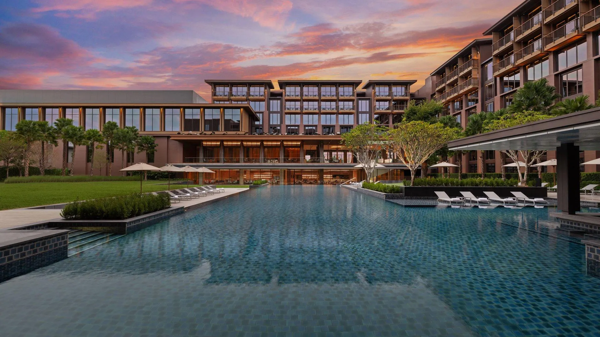 방콕 코트야드 바이 메리어트 방콕 수완나품 에어포트 4성급 호텔 로비