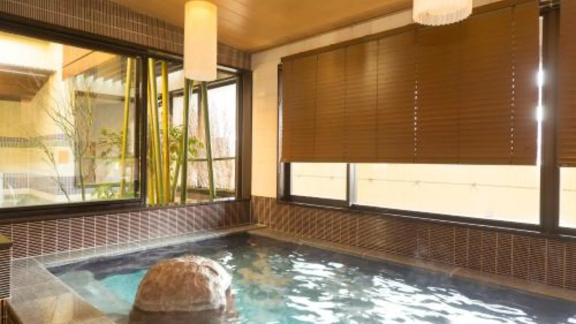 교토 내추럴 핫 스프링 도미 인 프리미엄 교토 에키마에 3성급 호텔 스위트룸
