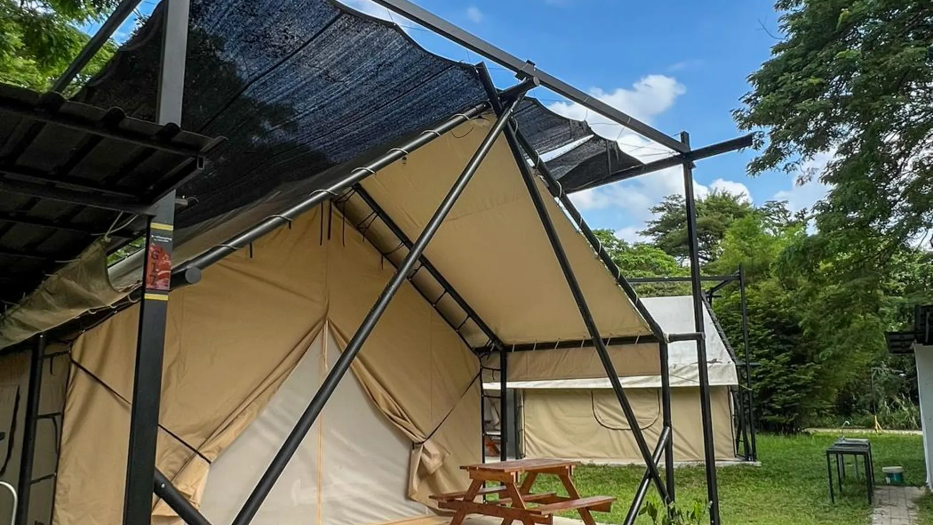이포 Glamping at Xscape Tambun 3성급 게스트하우스 전망