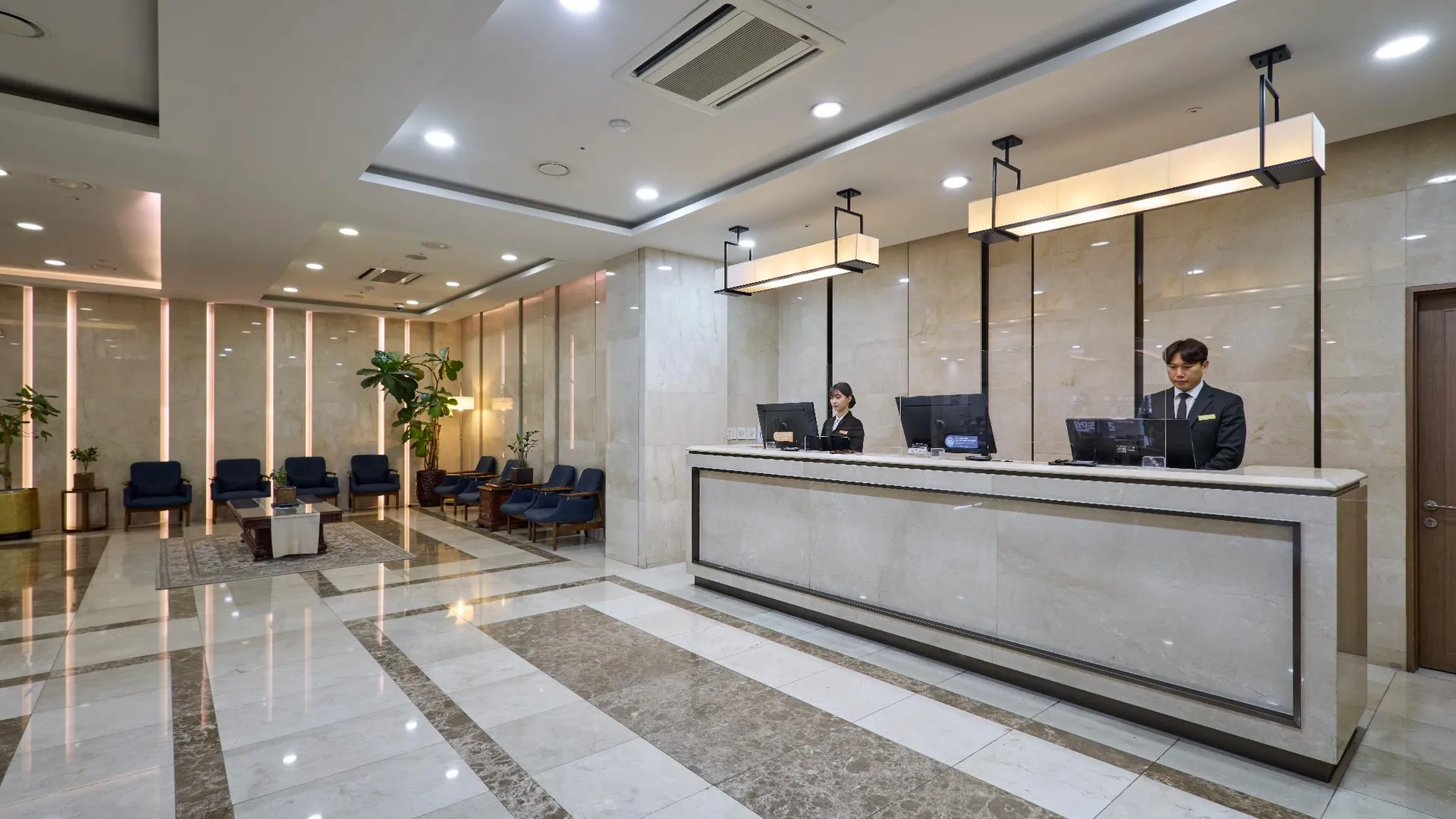 서울 써미트호텔 서울 동대문 3성급 호텔 로비