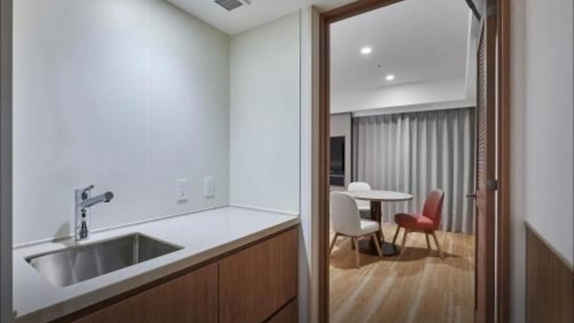 오키나와 본섬 다이와 로이넷 호텔 나하-오모로마치 프리미어 4성급 호텔 레스토랑