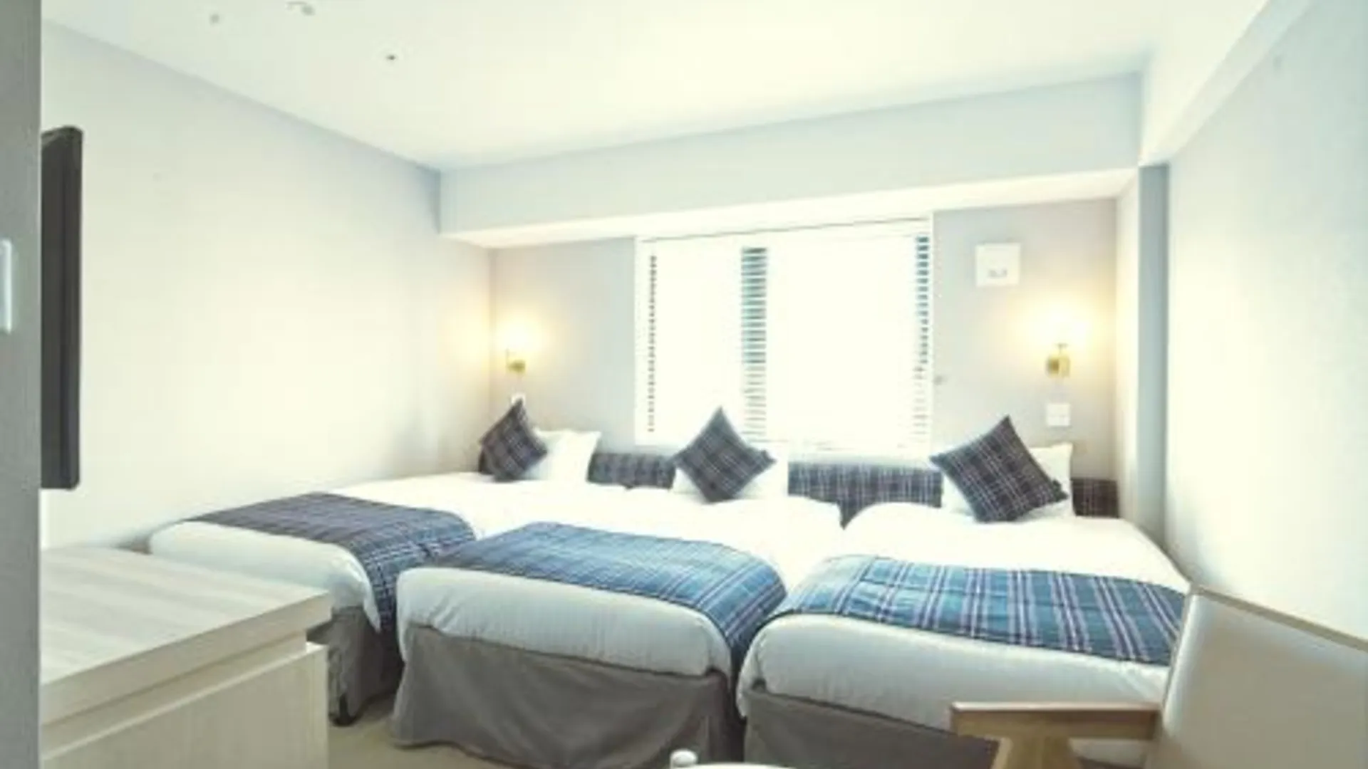 오사카 호텔 잇. 오사카 신마치 니시신사이바시 4성급 호텔 전망