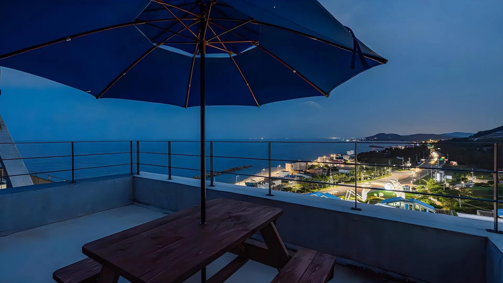 영덕 영 펜션 2성급 게스트하우스 외관