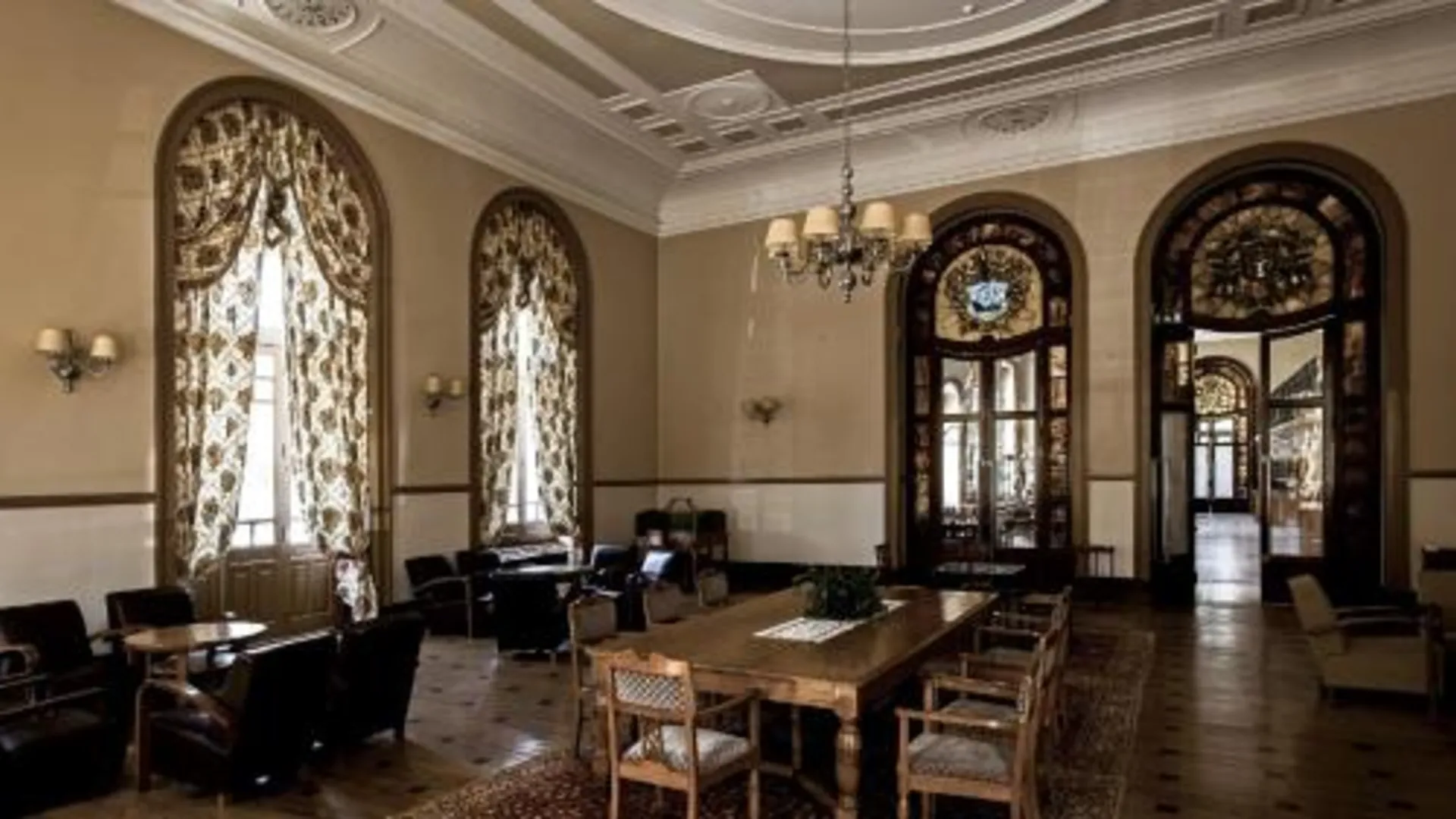 아나디아 쿠리아 팰리스, 호텔 스파 앤 골프 4성급 호텔 수영장