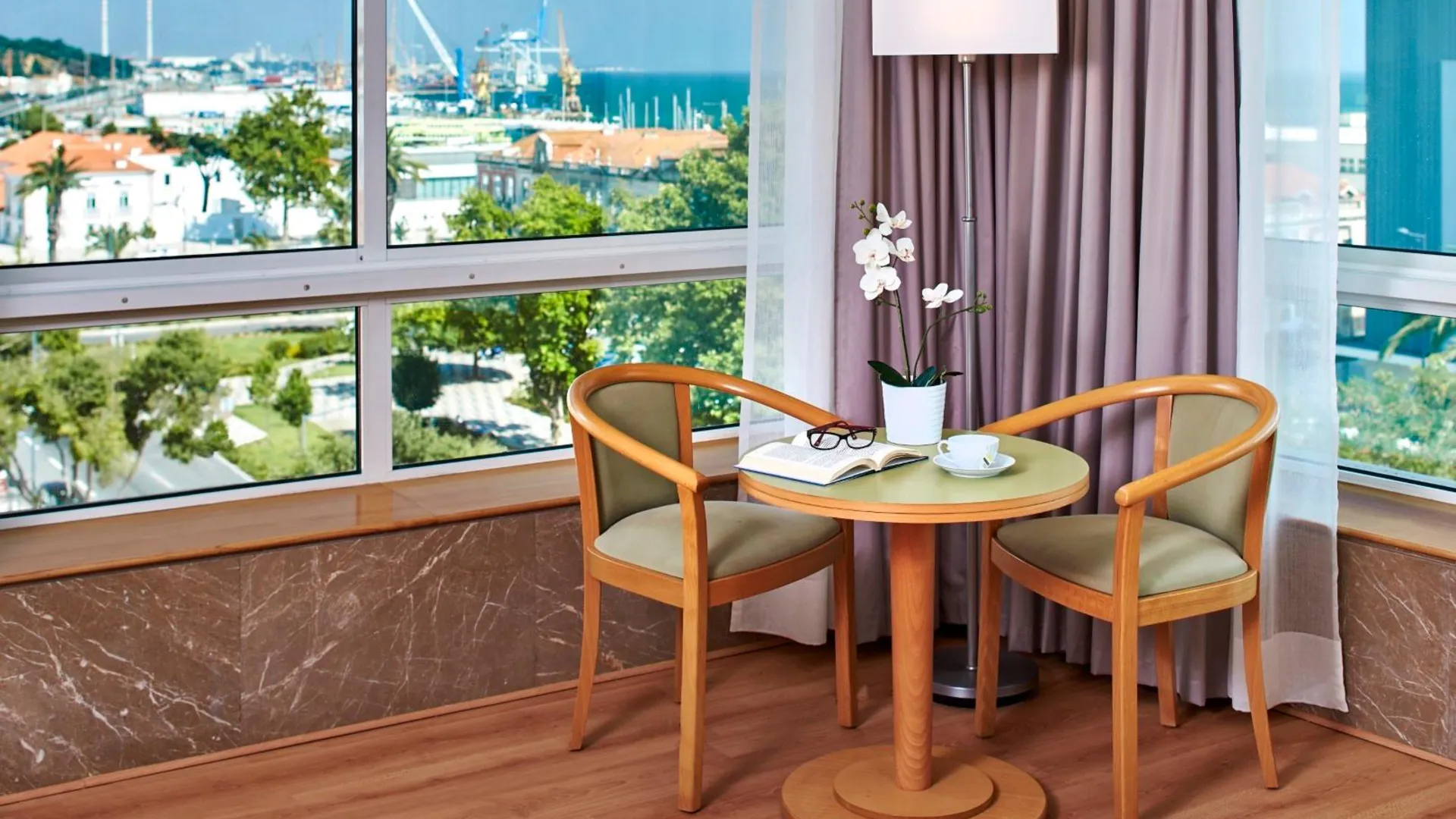 세투발 Luna Esperanca Centro Hotel 4성급 호텔 로비