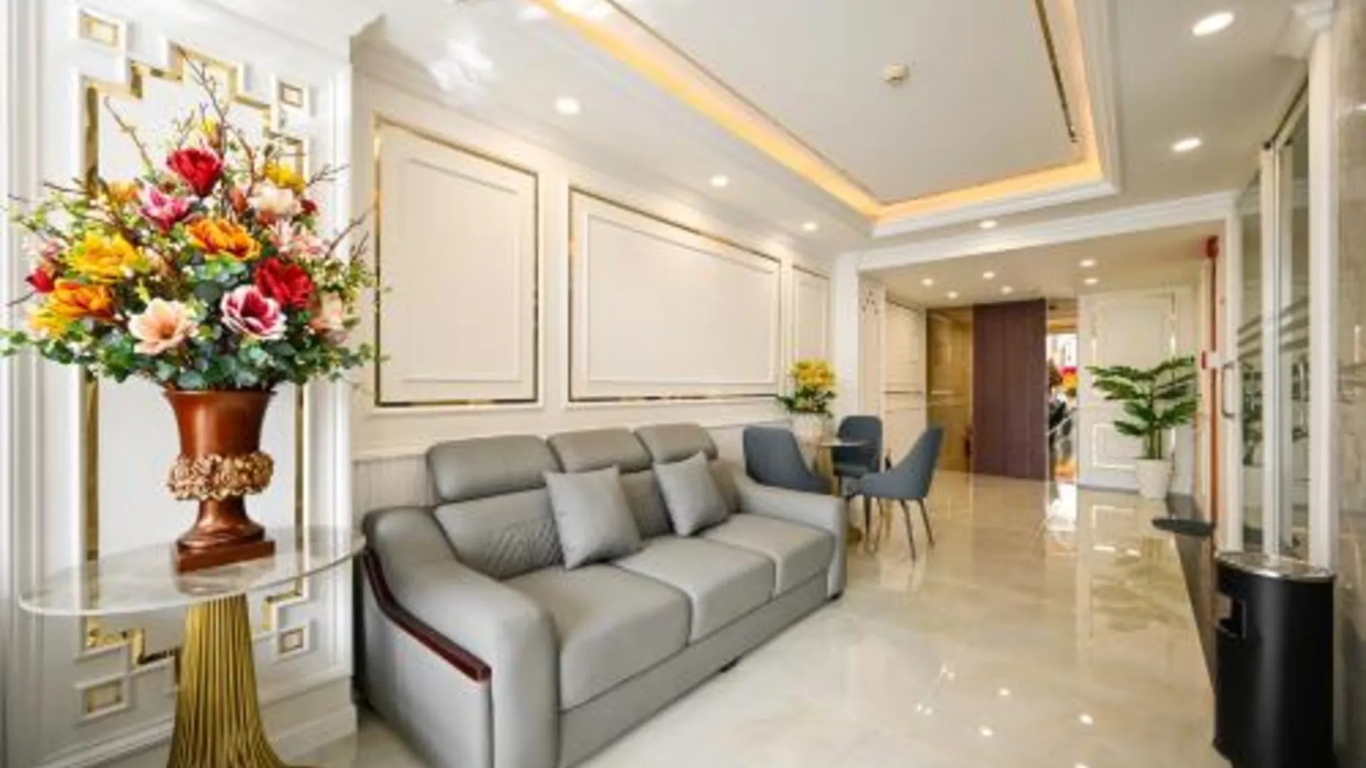 호치민 비비안 호텔 3성급 호텔 외관