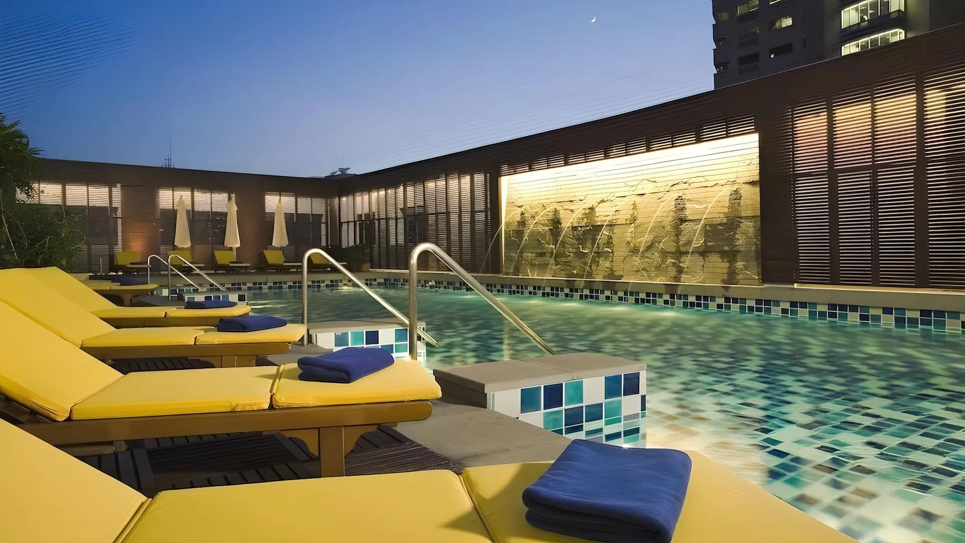 방콕 더 더치스 호텔 5성급 호텔 외관