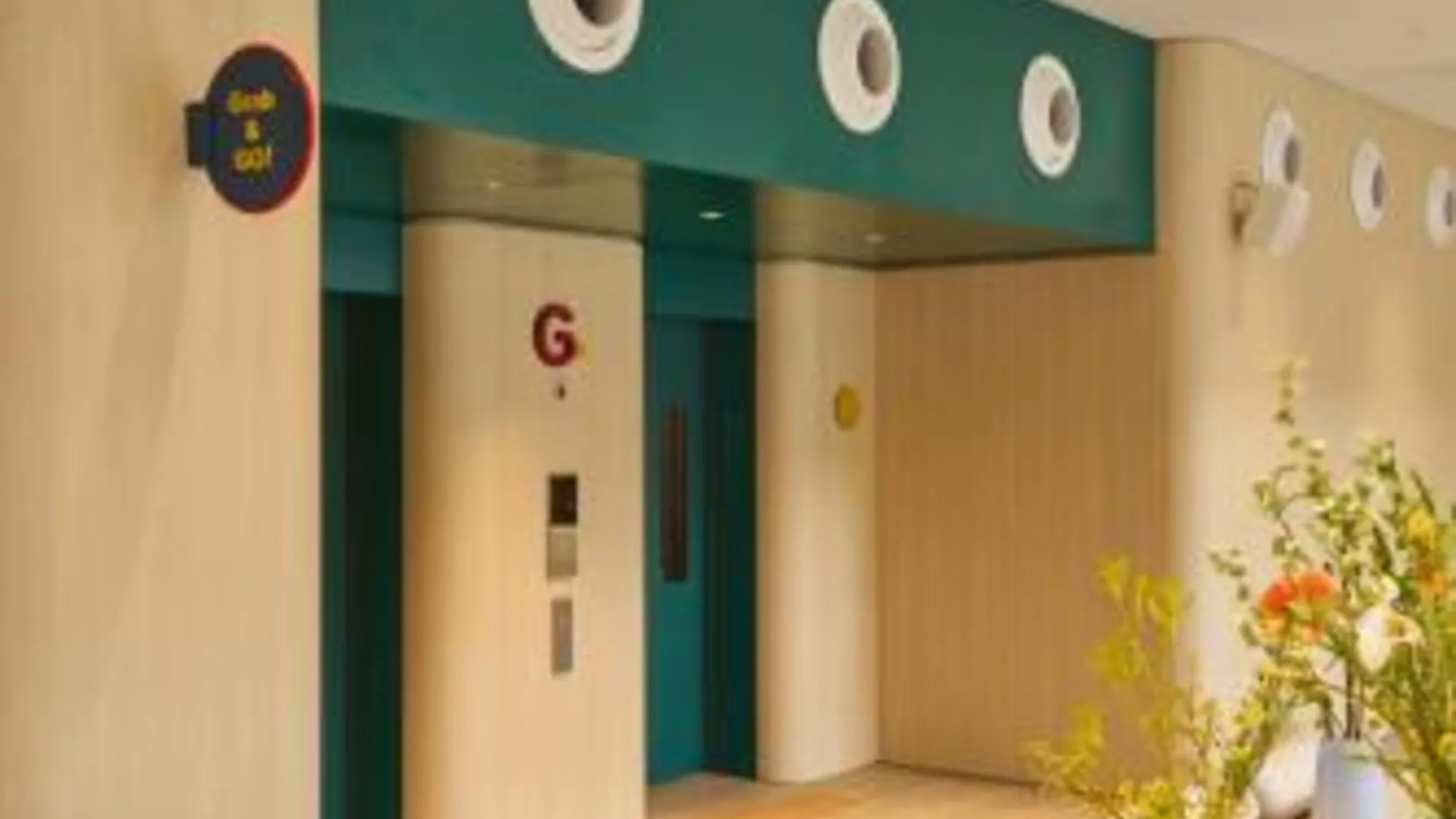 방콕 GO Hotel Bangok Suvarnabhumi Airport 3성급 호텔 수영장