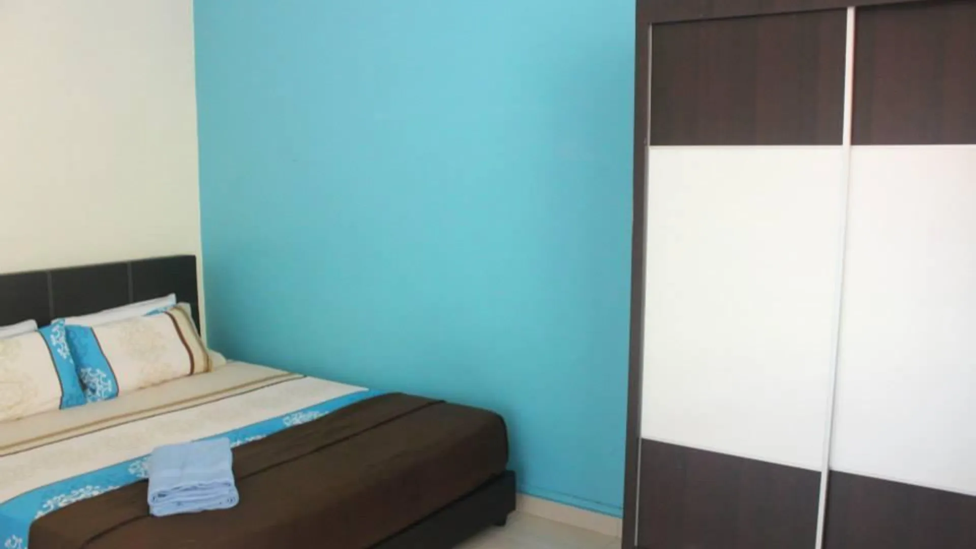 쿠안탄 베세라의 프라이빗 하우스 (1200m², 침실 3개, 프라이빗 욕실 2개) 2성급 싱글룸 스위트룸