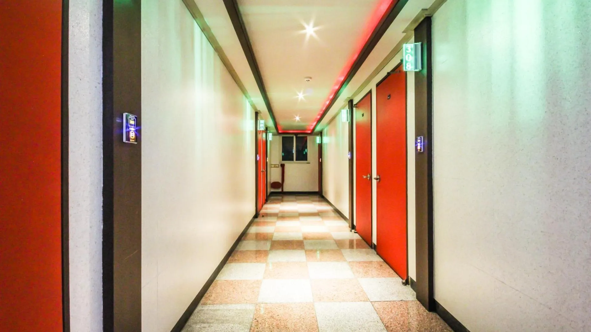 전주 전주 중화산동 호텔 인트로(HOTEL INTRO) 호텔 객실