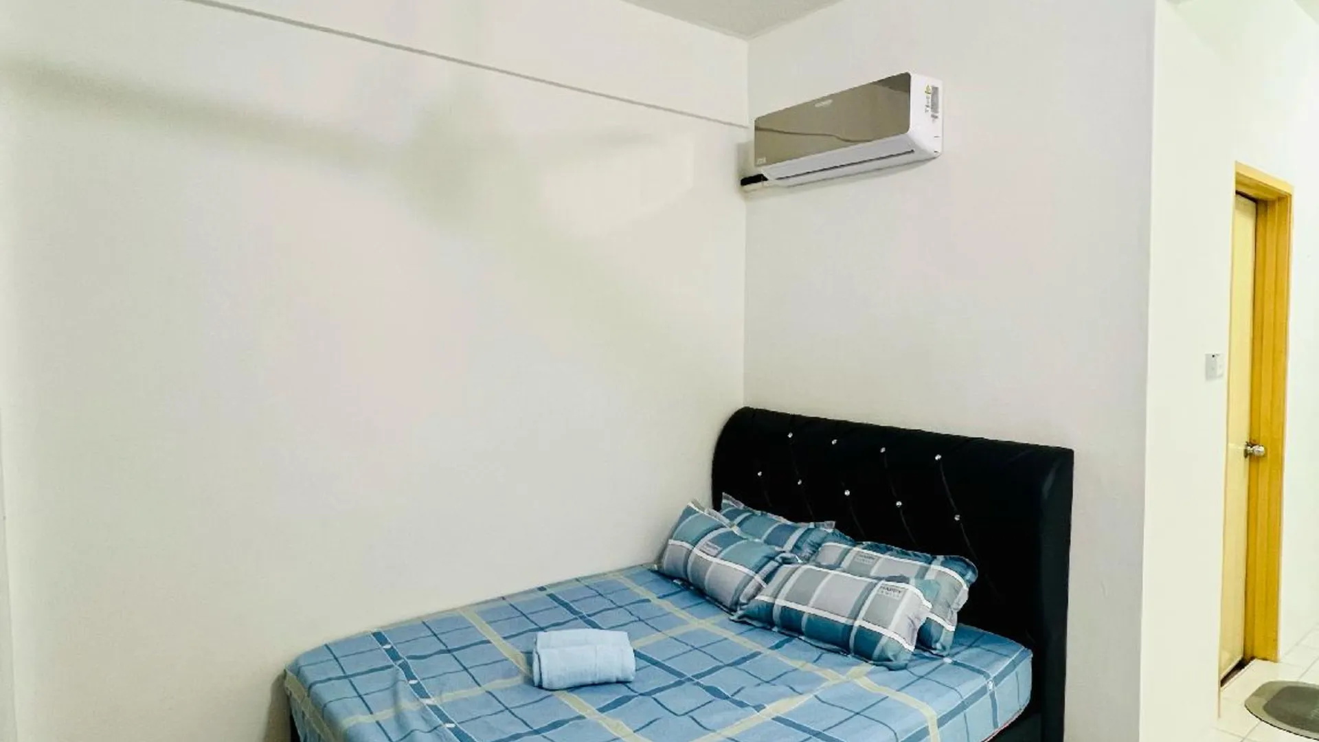 산다칸 반다르 인다의 아파트먼트 (m², 침실 1개, 프라이빗 욕실 2개) 2성급 싱글룸 레스토랑