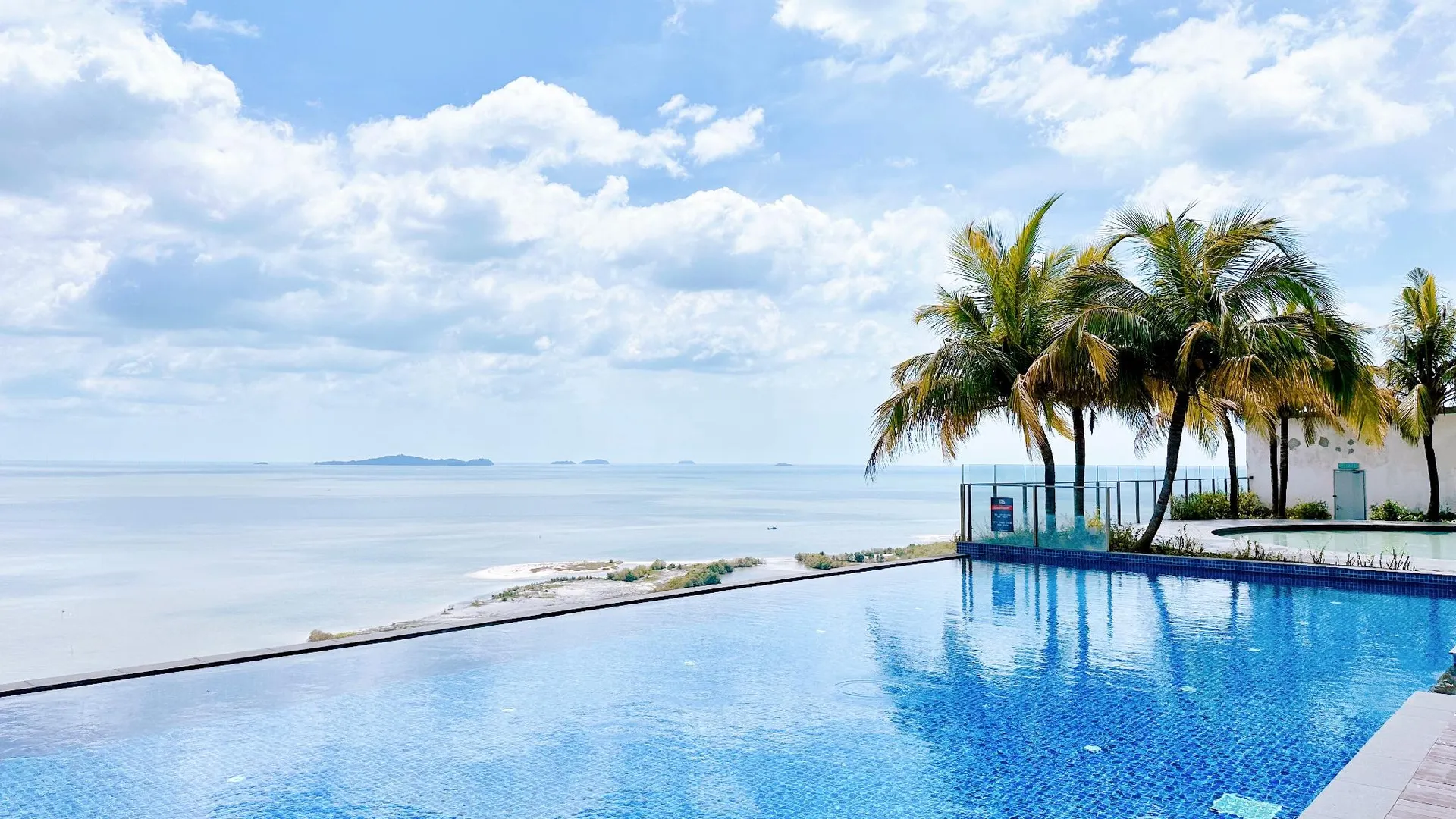 말라카 Silverscape - Luxury 3-4BR with Bathtub I 6-11pax I Infinity Pool I JonkerSt - Managed by Alviv Home 4성급 게스트하우스 로비