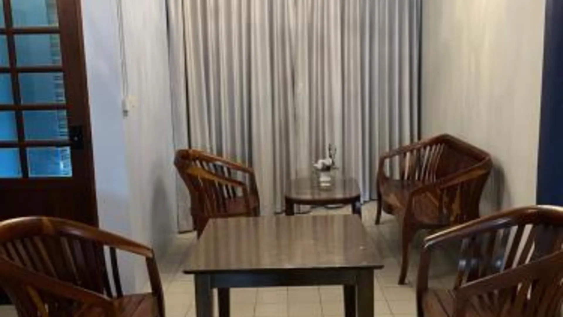 방콕 Saen Saran property 호텔 로비