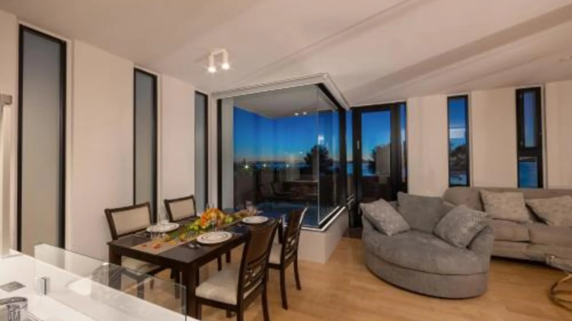 오키나와 본섬 白の楽園 Villa Blanc F 3성급 싱글룸 스위트룸