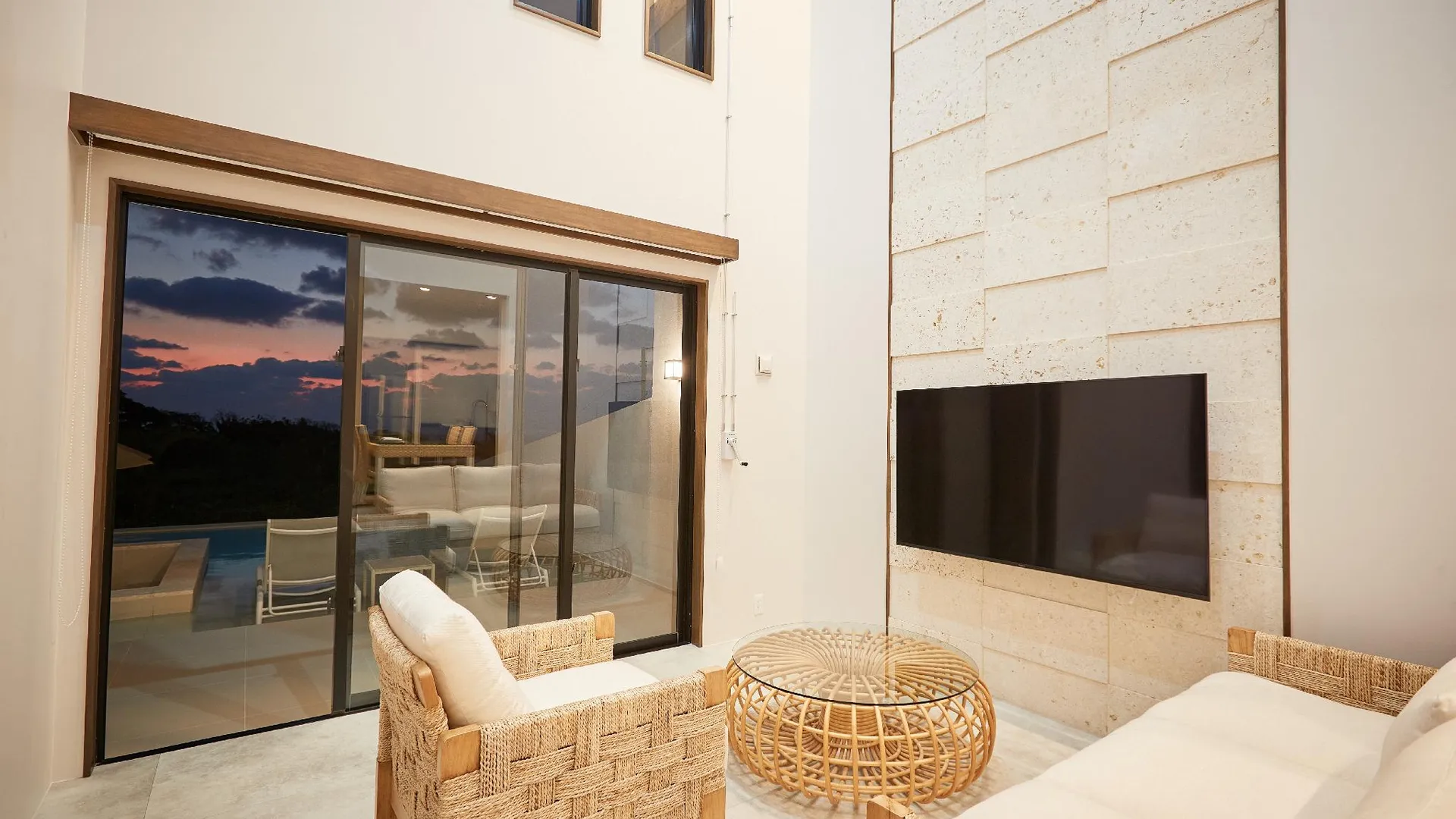 오키나와 본섬 아단 리조트 라나 스위트 빌라 5성급 호텔 객실