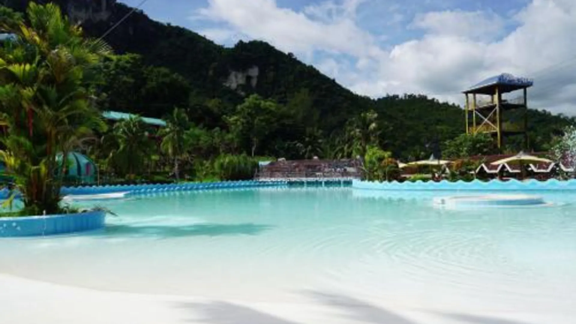 세부 히든밸리 마운틴 앤 웨이브풀 리조트 3성급 호텔 전망