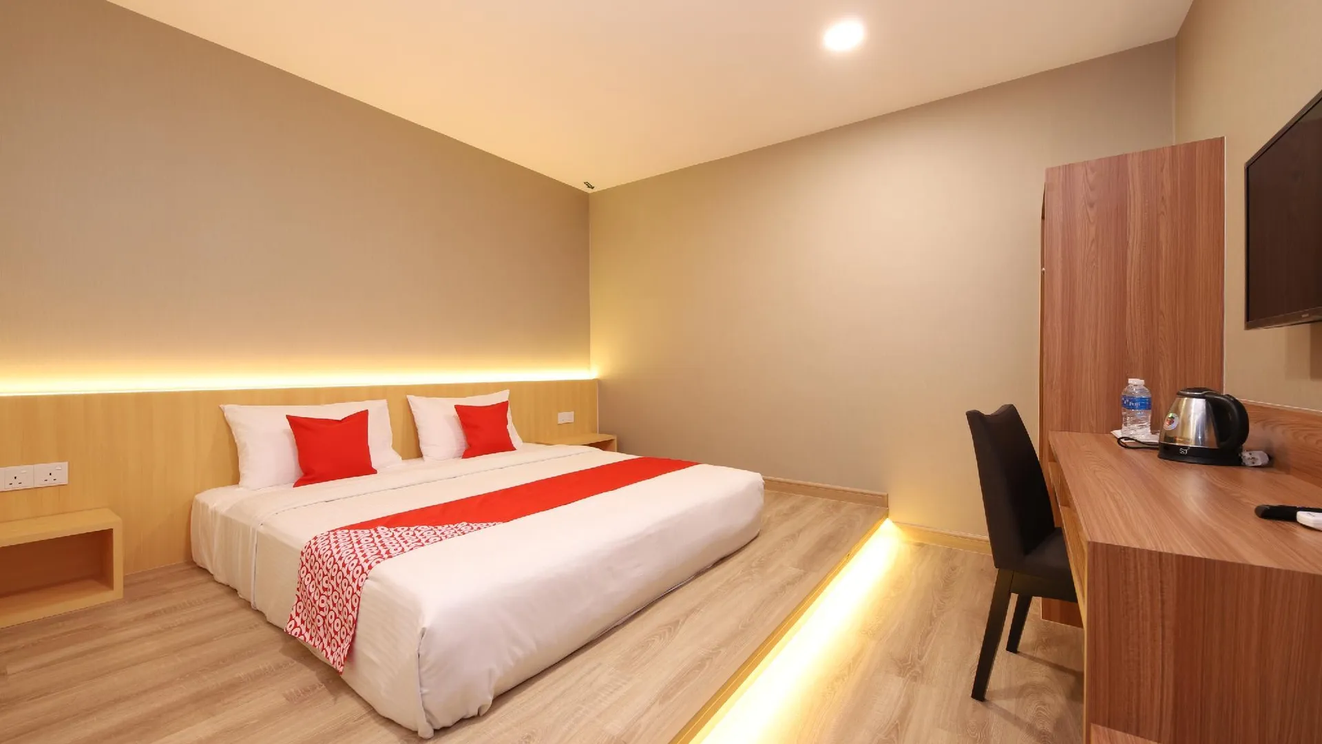 조호바루 / 조호르바루 호텔 101 울루 티람 2성급 호텔 스위트룸