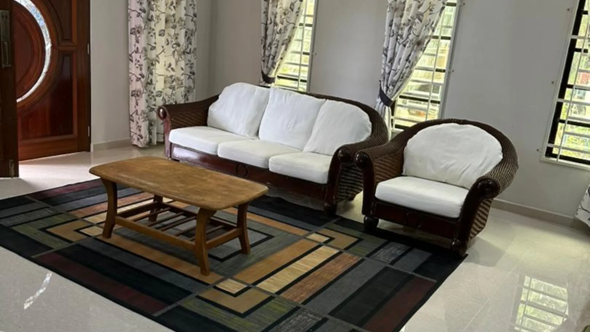 부킷 파용 부킷 파용의 방갈로 (2000m², 침실 3개, 프라이빗 욕실 3개) 2성급 싱글룸 로비