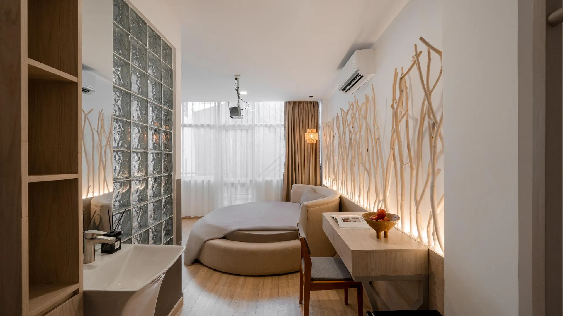 호치민 제우스 리빙 - 하모니 하이드아웃 3성급 호텔 스위트룸