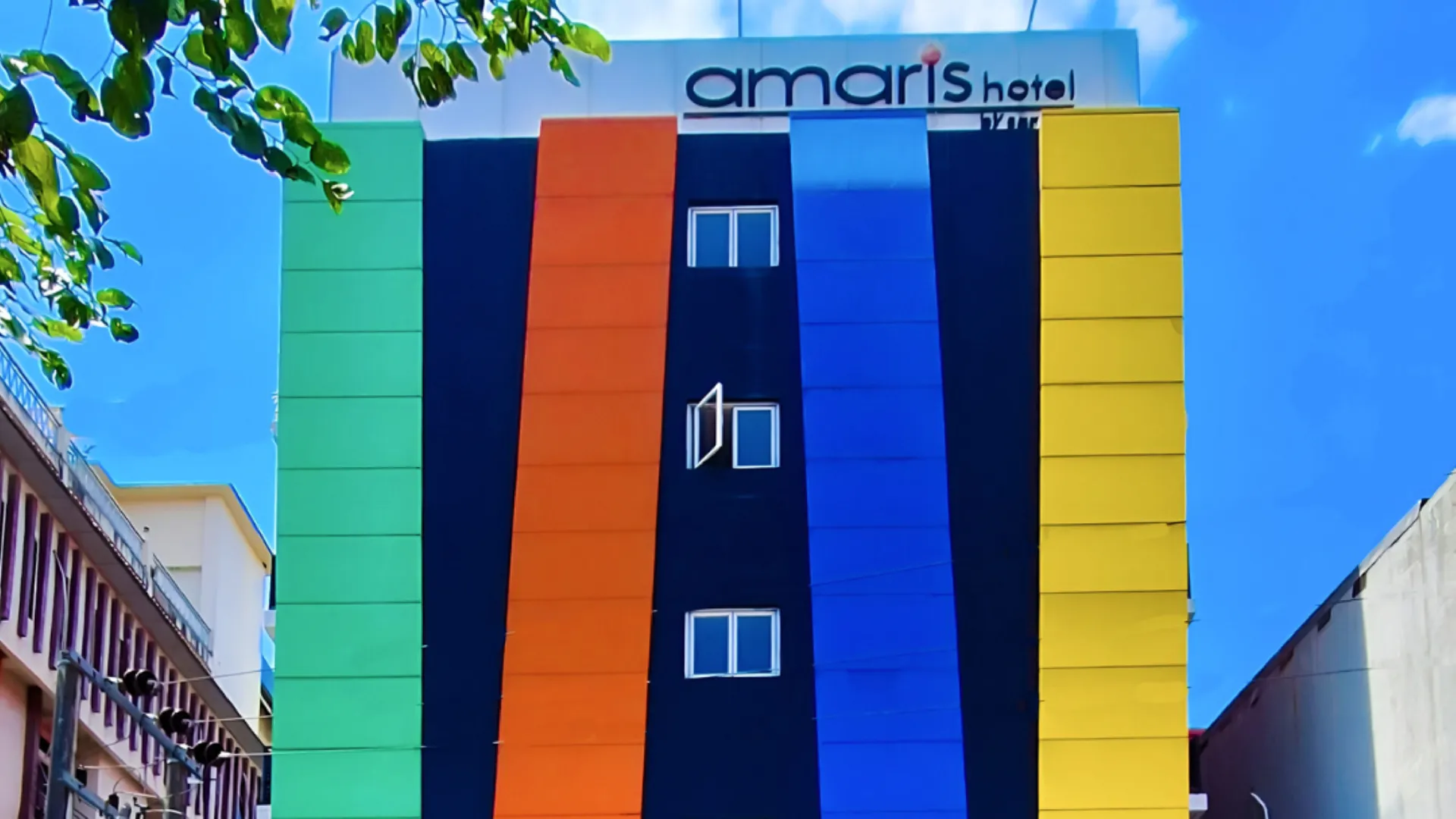 마카사르 아마리스호텔 파나쿠강 2성급 호텔 객실