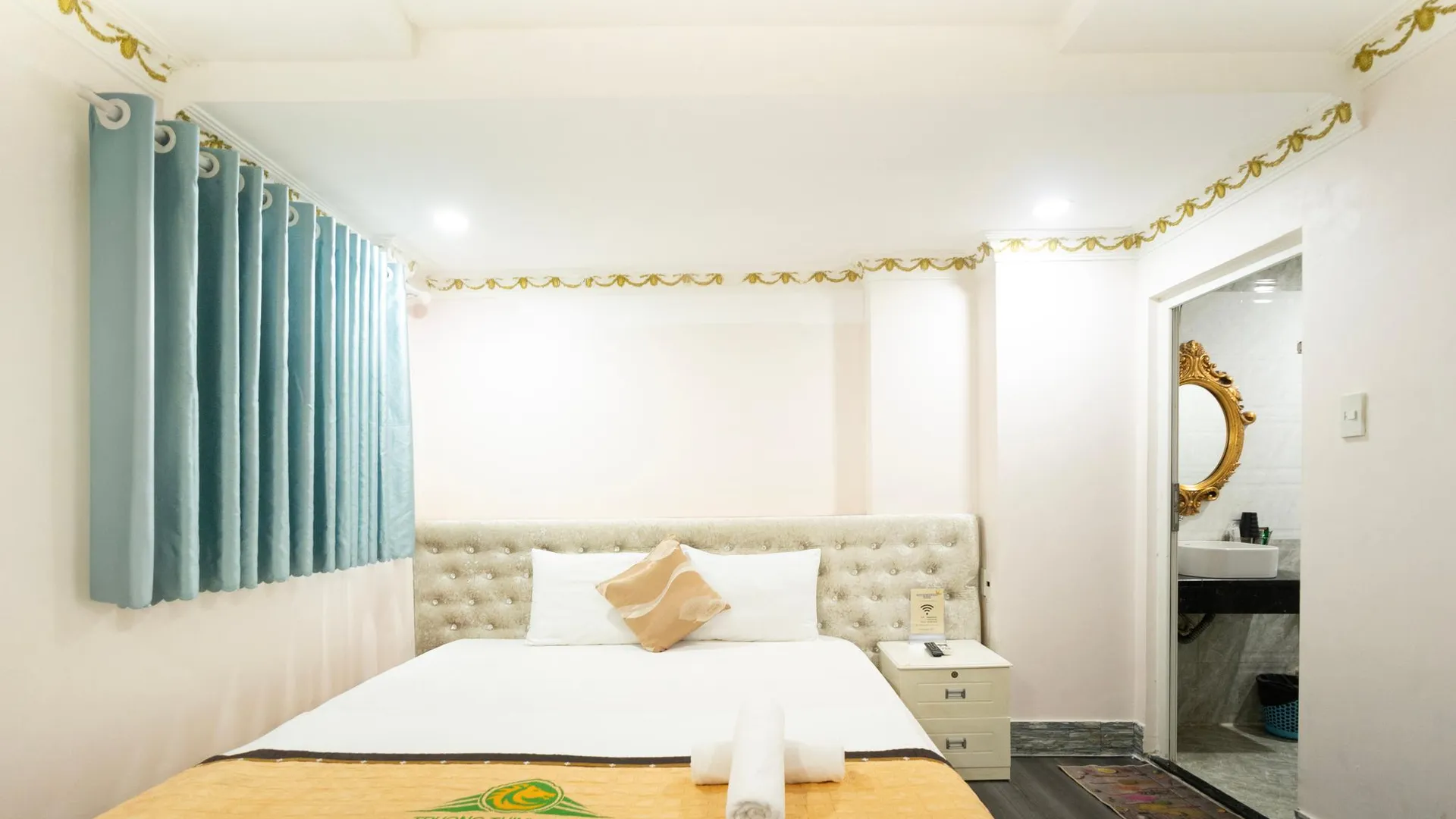 호치민 크라운 부이비엔 호텔 2성급 호텔 스위트룸