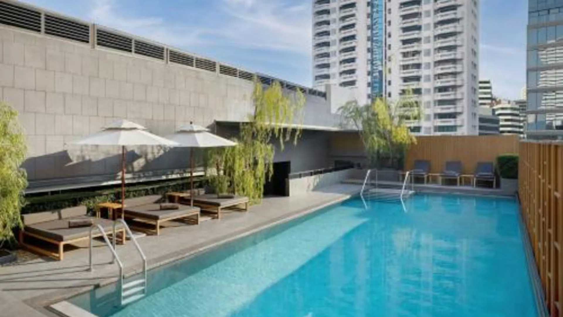 방콕 코트야드 바이 메리어트 방콕 수쿰빗 20 4성급 호텔 수영장