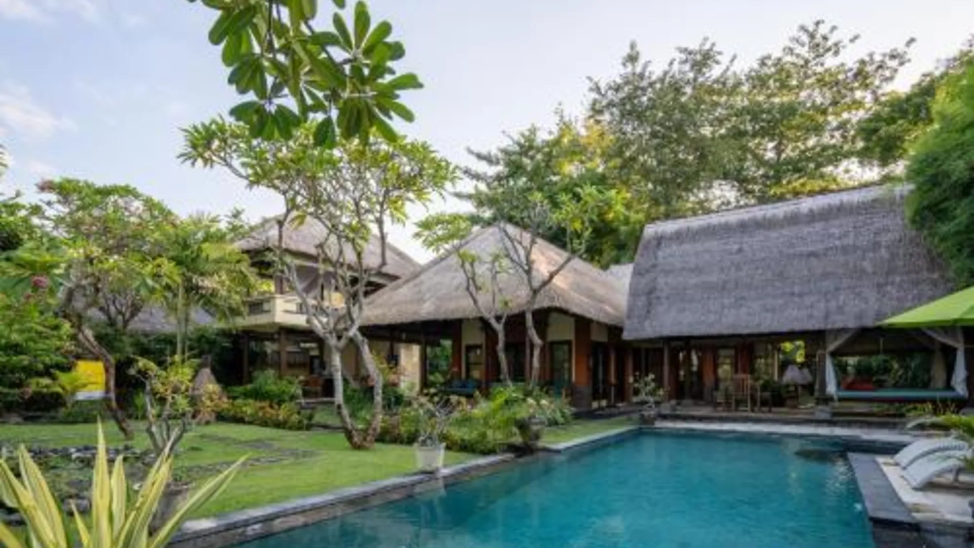 발리 타만 사리 발리 리조트 앤 스파 4성급 호텔 스위트룸