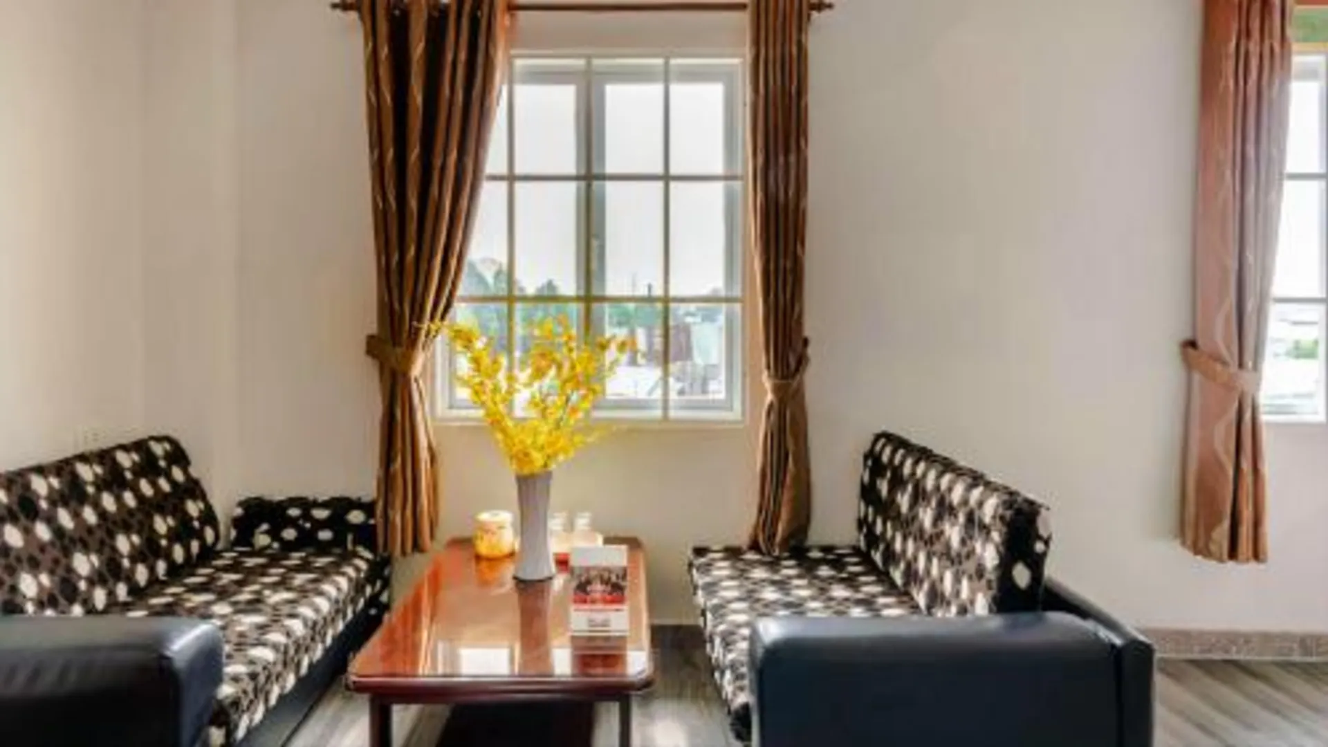 호치민 타하미 호텔 투 둑 2성급 호텔 로비