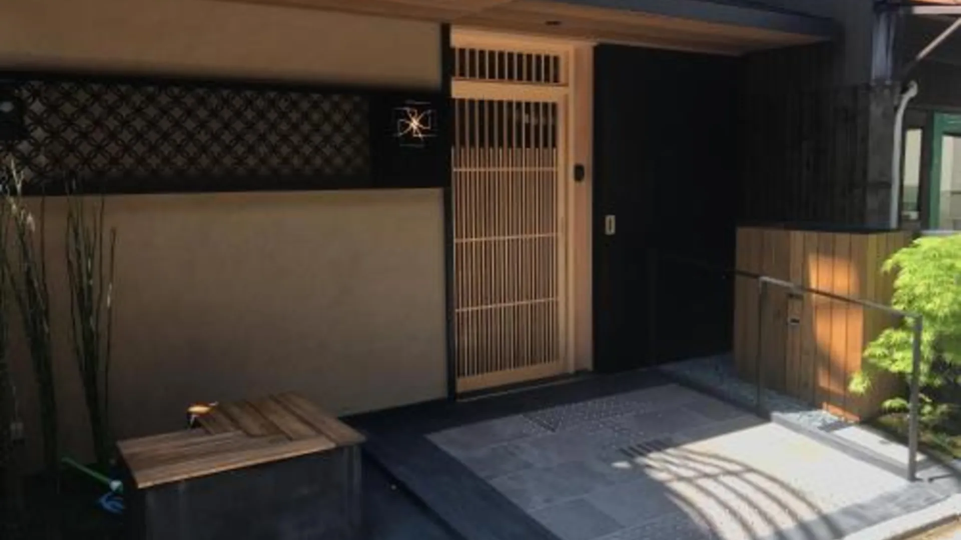 교토 시키시키 히가시야마 1성급 호텔 외관