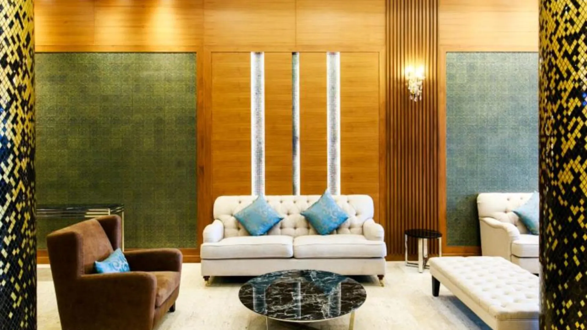 방콕 아라와나 리젠시 파크 수쿰빗 4성급 호텔 외관