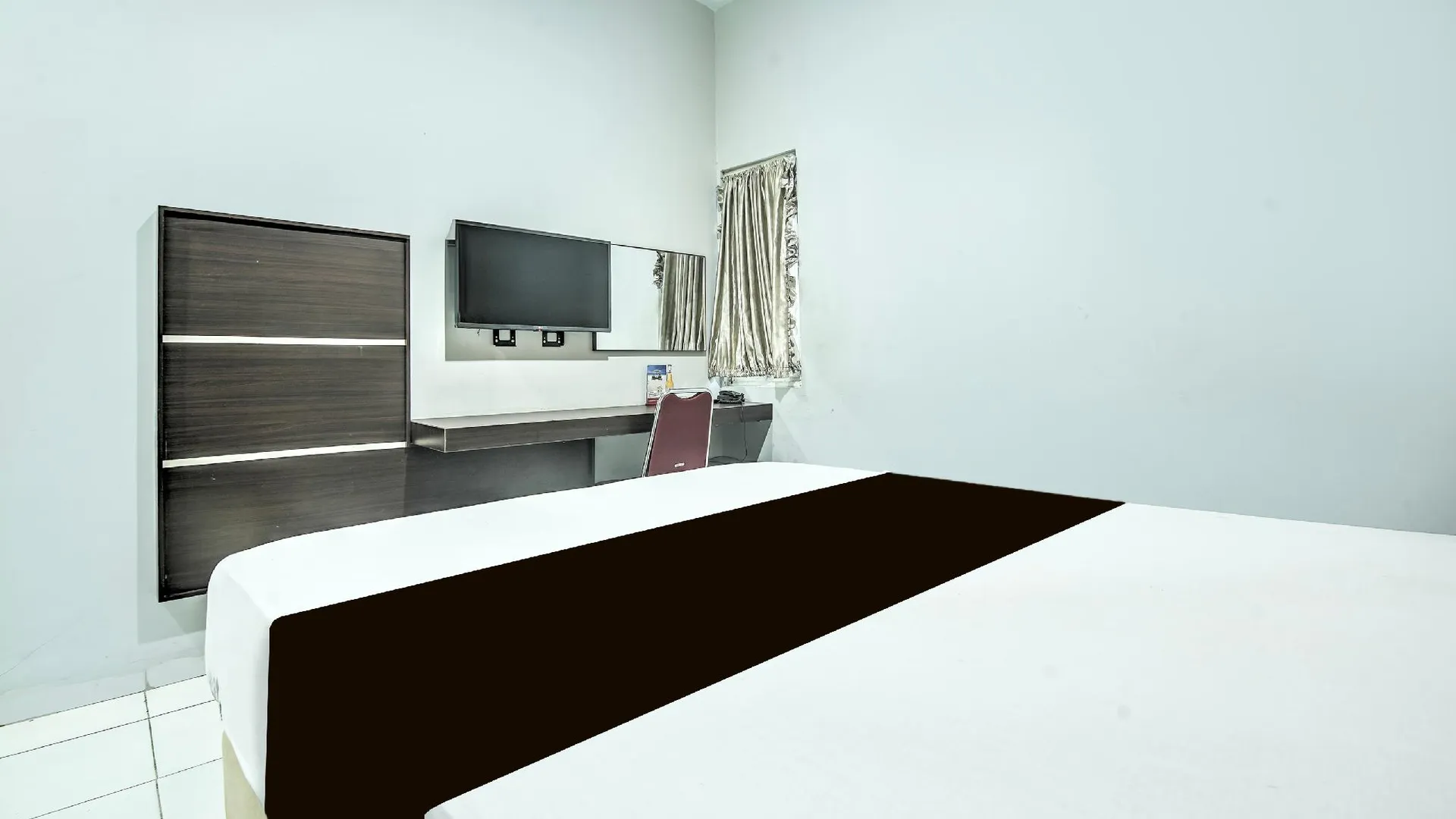 마카사르 OYO 94781 Hotel Lucky Inn Makassar 4성급 호텔 스위트룸