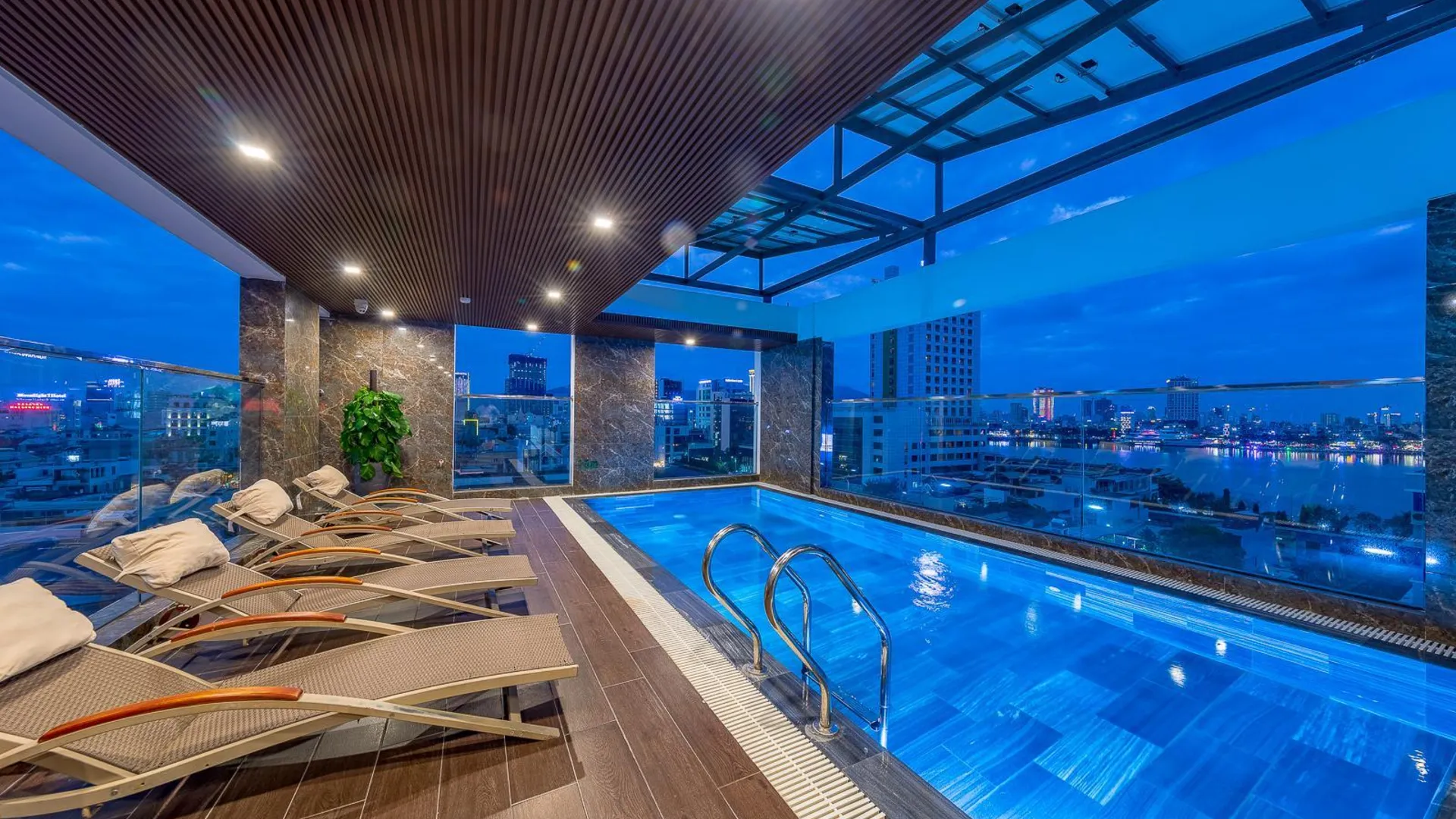 다낭 시티포인트 아파트먼트 3성급 호텔 로비