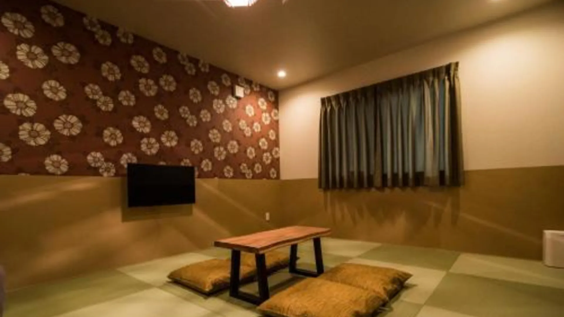 교토 KYOSTAY Iroha Komichi 3성급 게스트하우스 외관