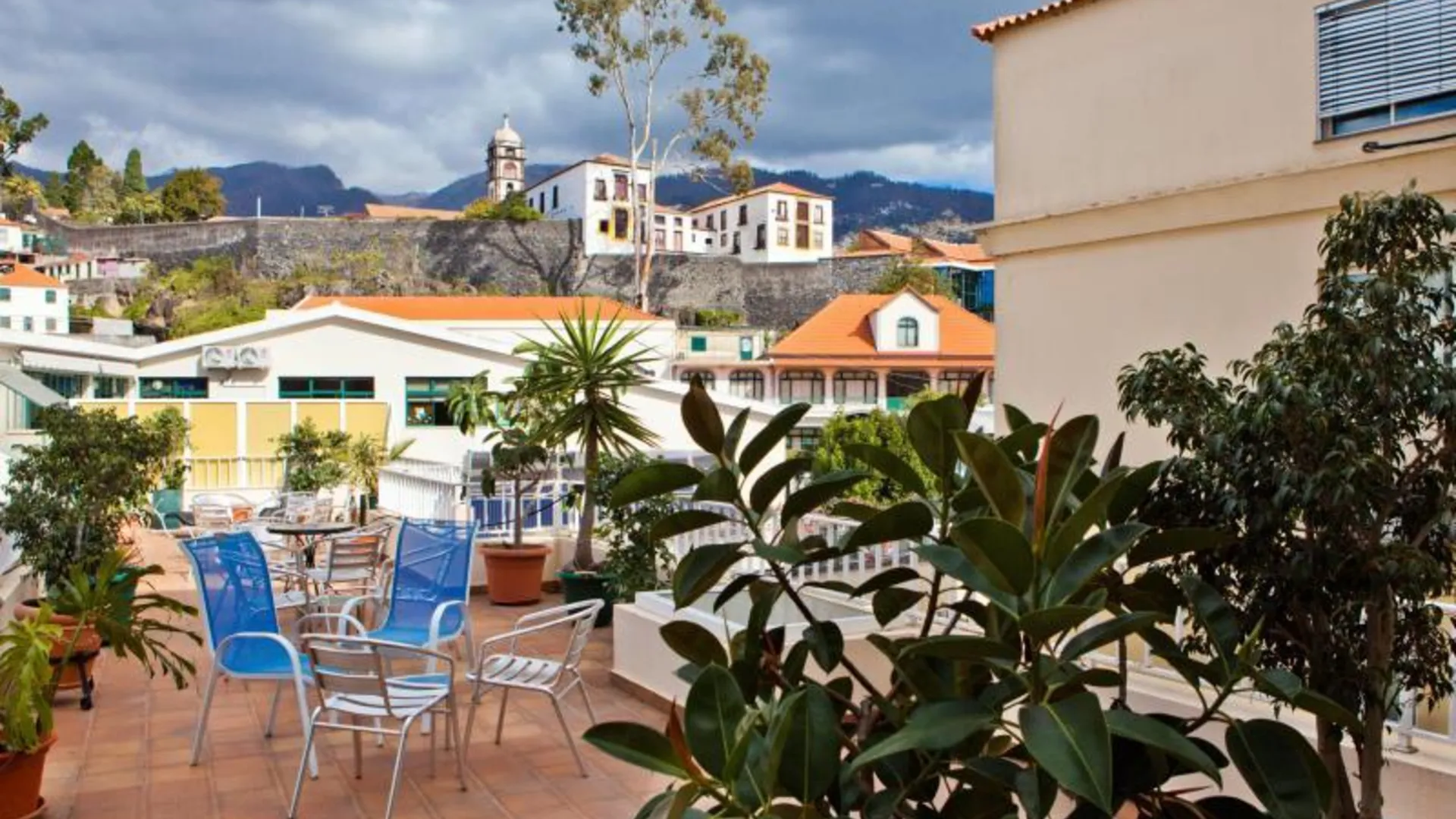 마데이라 섬 레지덴셜 콜롬보 3성급 호텔 수영장