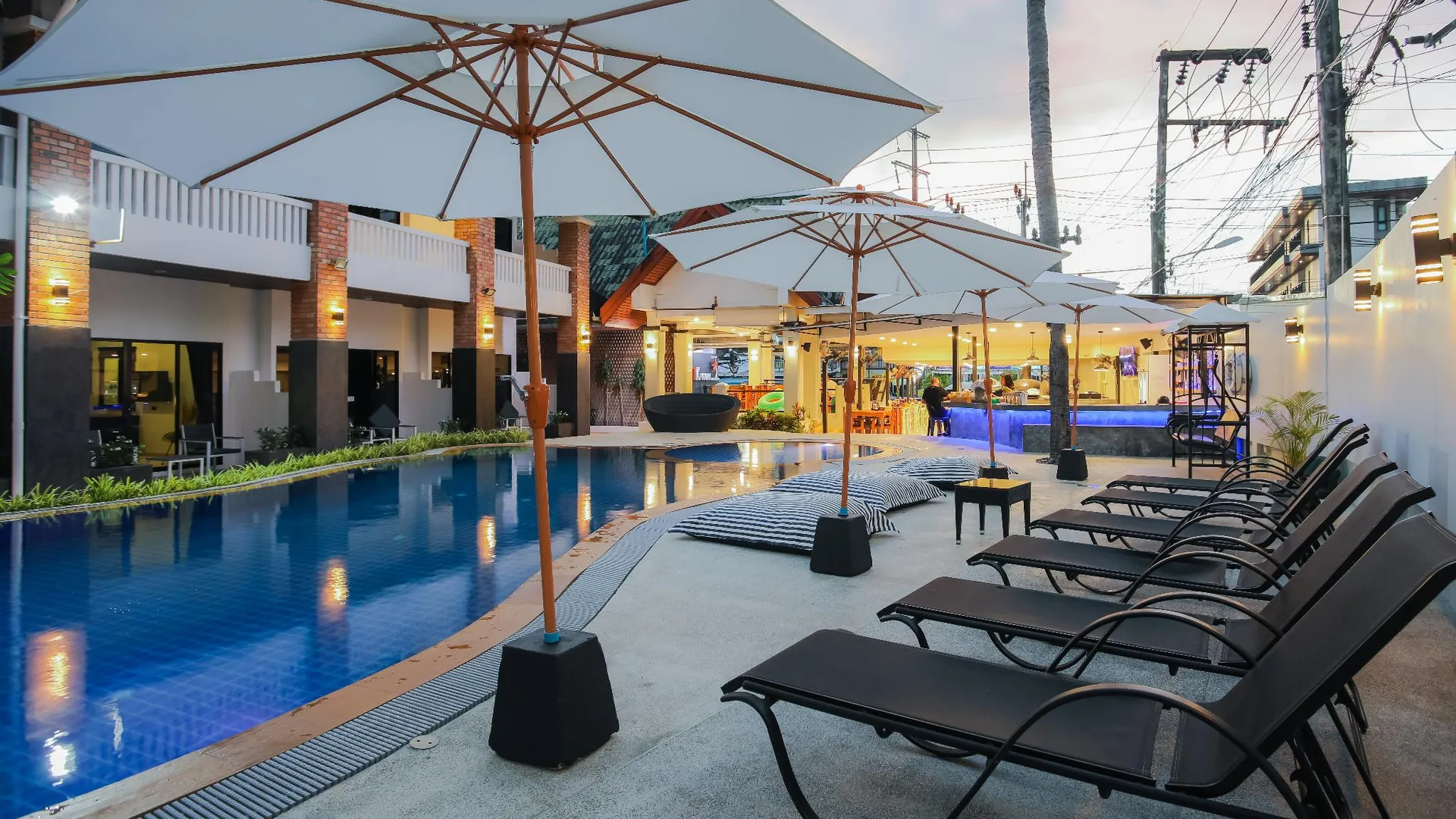 푸켓 ETK 파통 3성급 호텔 객실