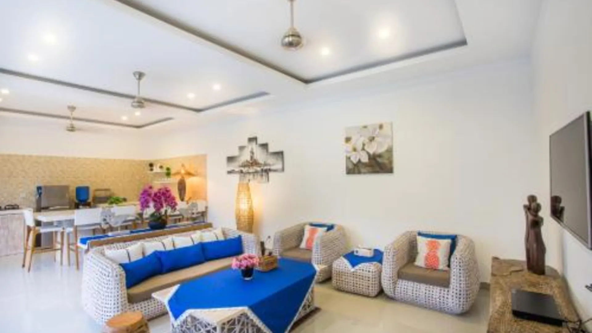 발리 홀리파트 빌라 4성급 호텔 로비