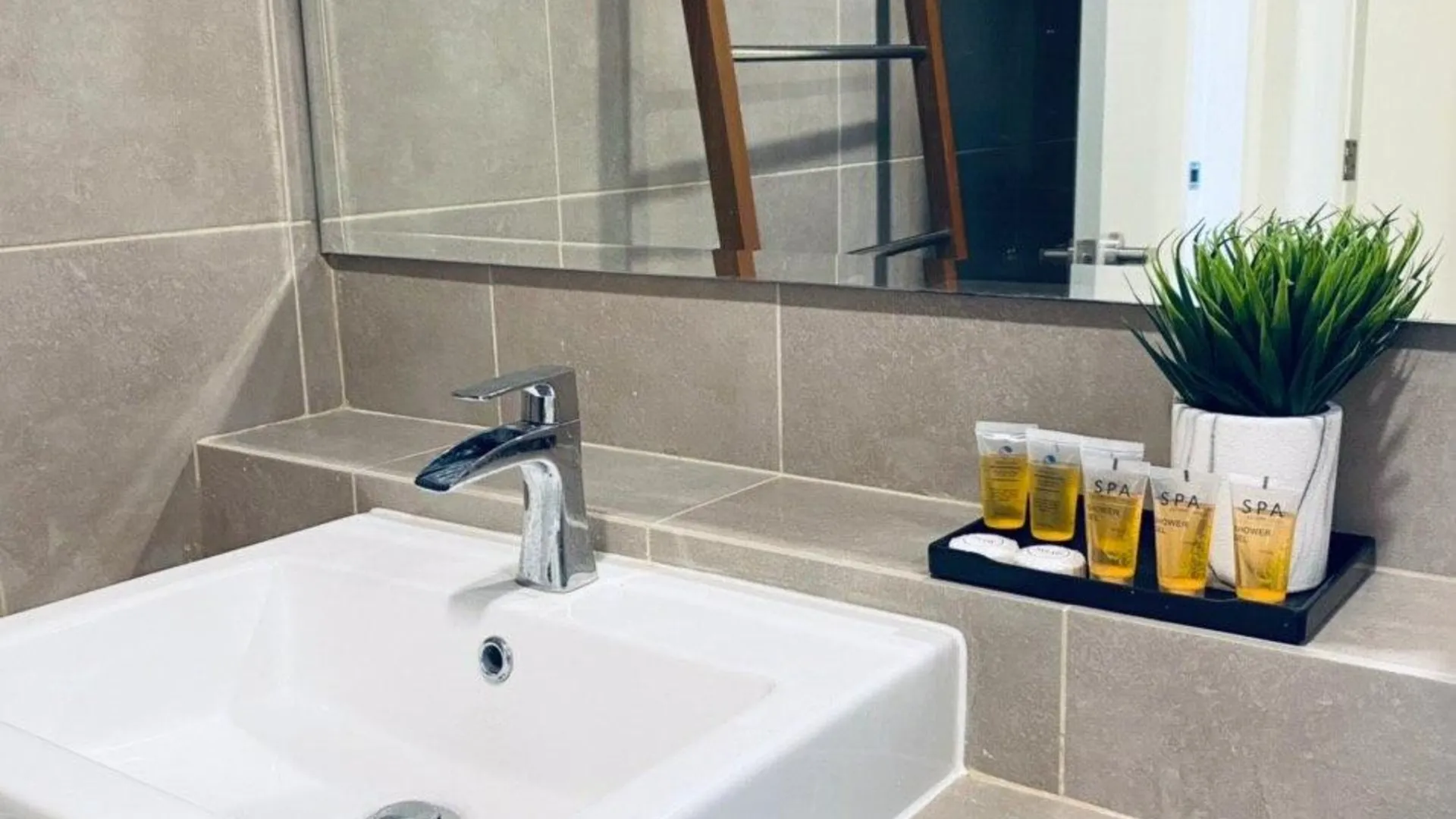 쿠안탄 베세라의 아파트먼트 (917m², 침실 2개, 프라이빗 욕실 2개) 4성급 싱글룸 스위트룸