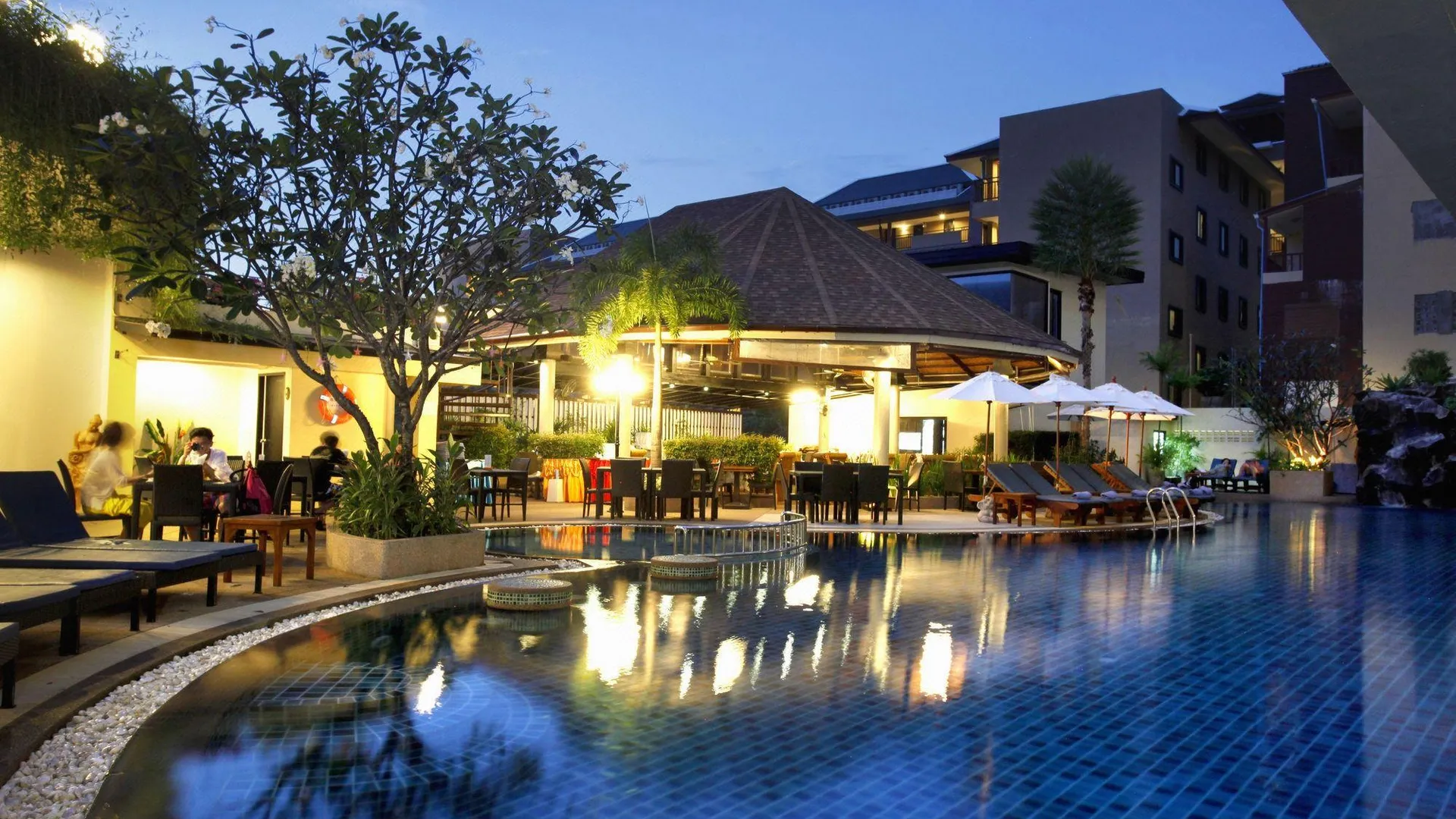 푸켓 팔미라 파통 리조트 4성급 호텔 스위트룸