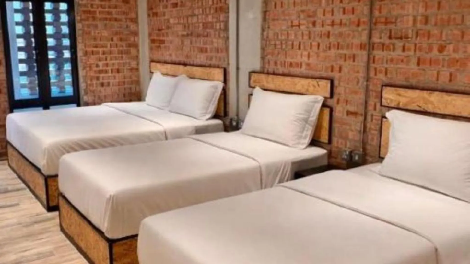 이포 브릭 박스 호텔 3성급 호텔 스위트룸