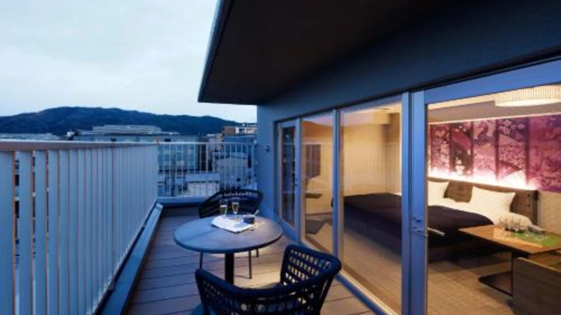 교토 민 기온 카모가와 3성급 호텔 로비