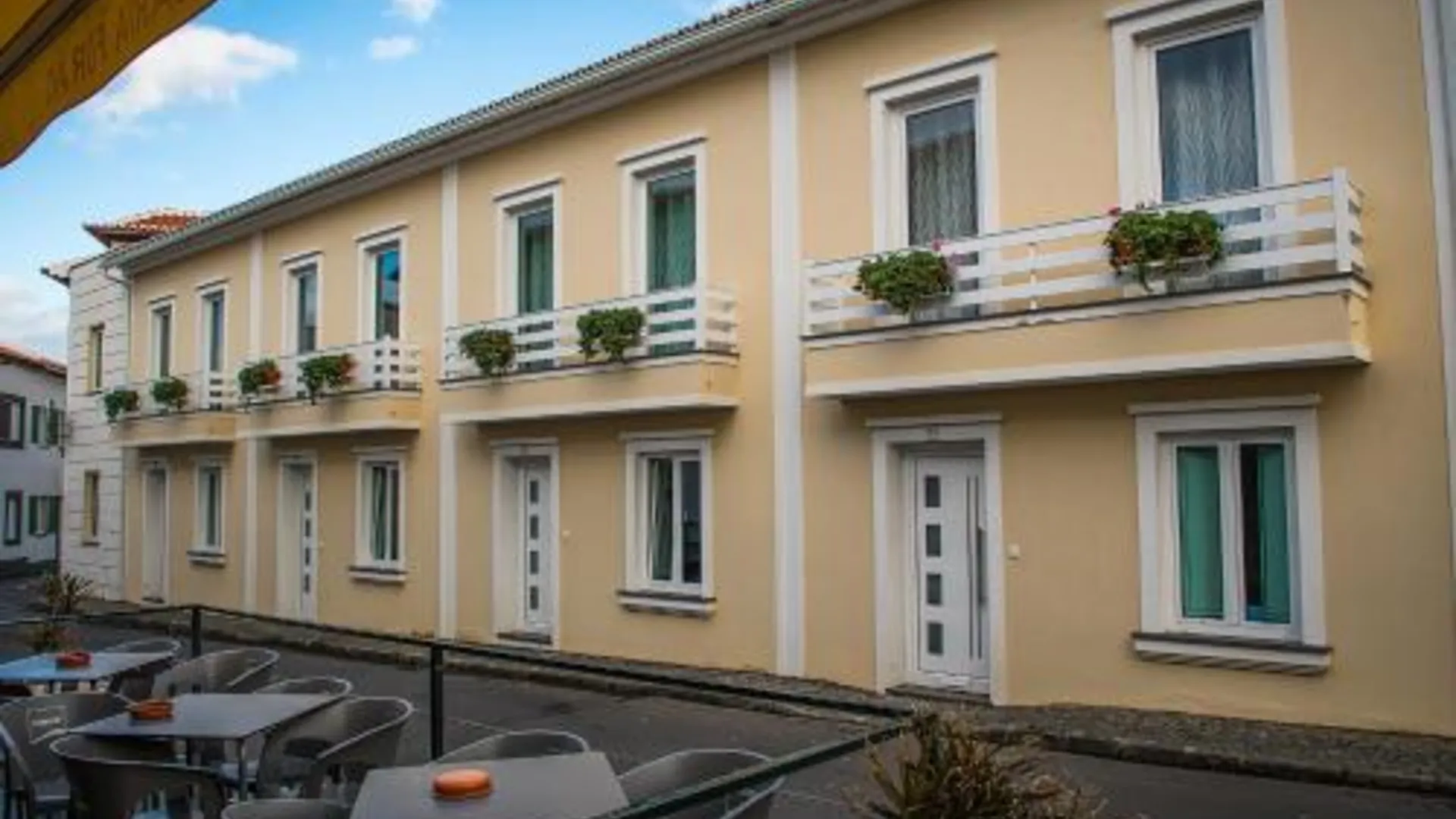 앙그라 두 에루이스무 Costa & Isaias Apartamentos 3성급 호텔 객실