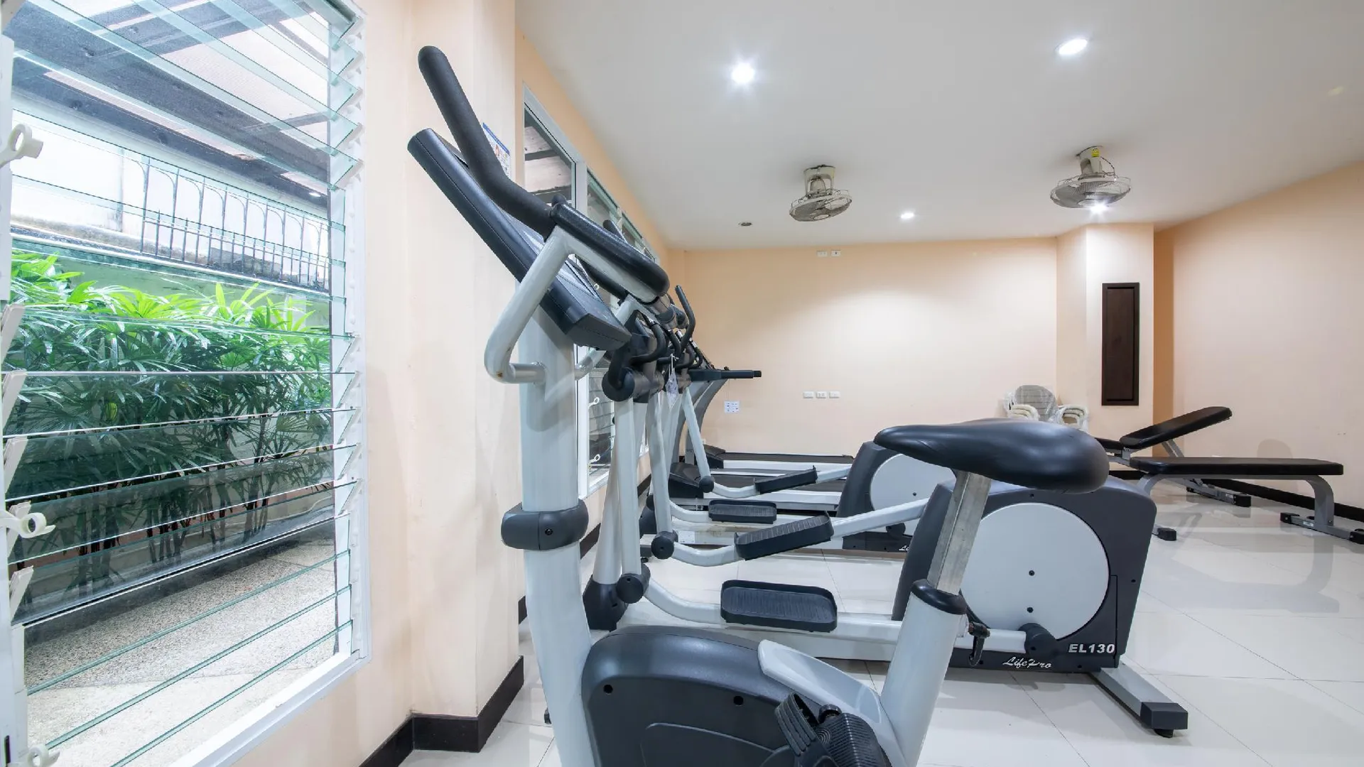 푸켓 라따나 레지던스 탈랑 2성급 호텔 스위트룸