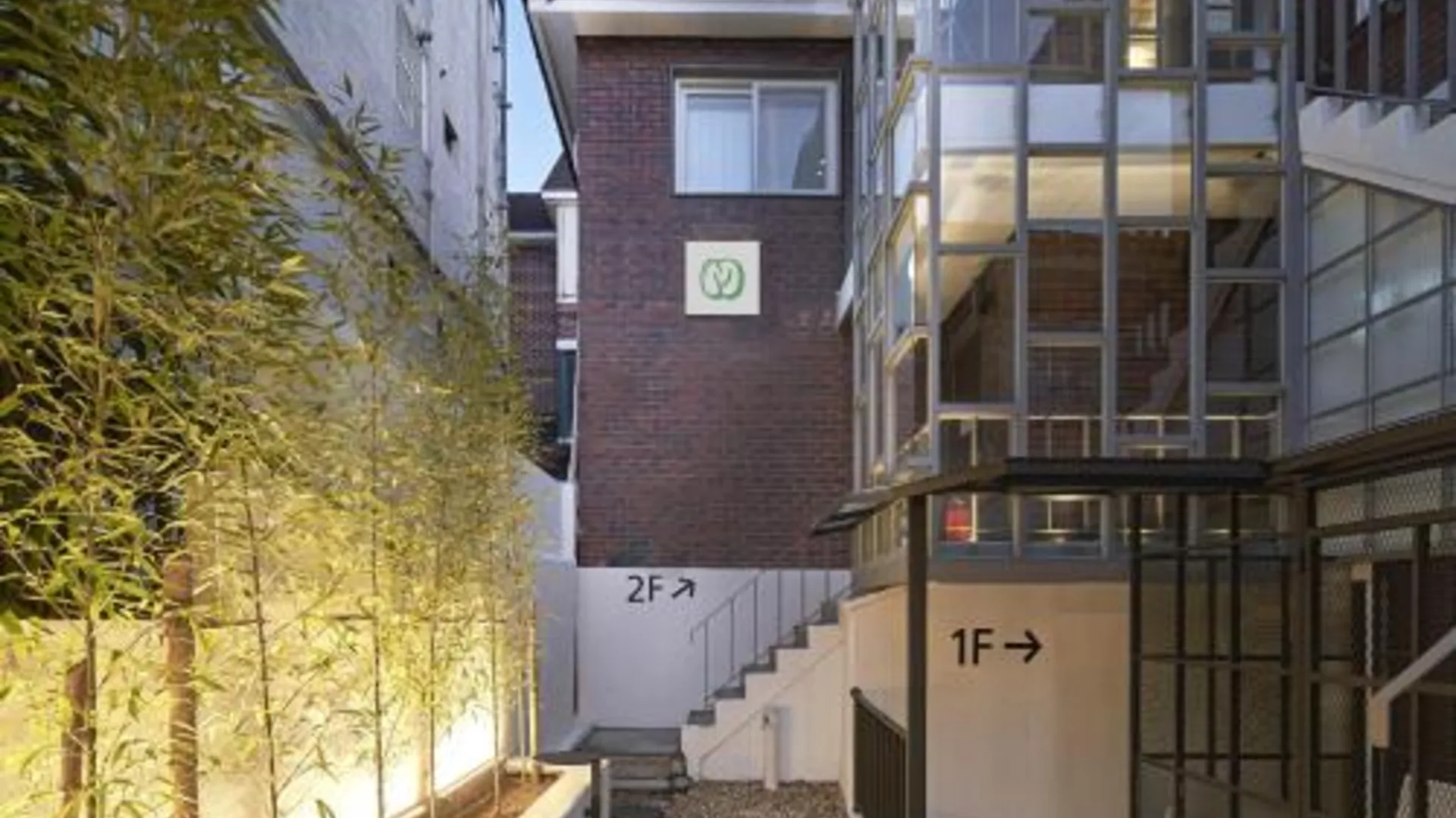 서울 먼데이 크래커 홍대 4성급 호텔 객실