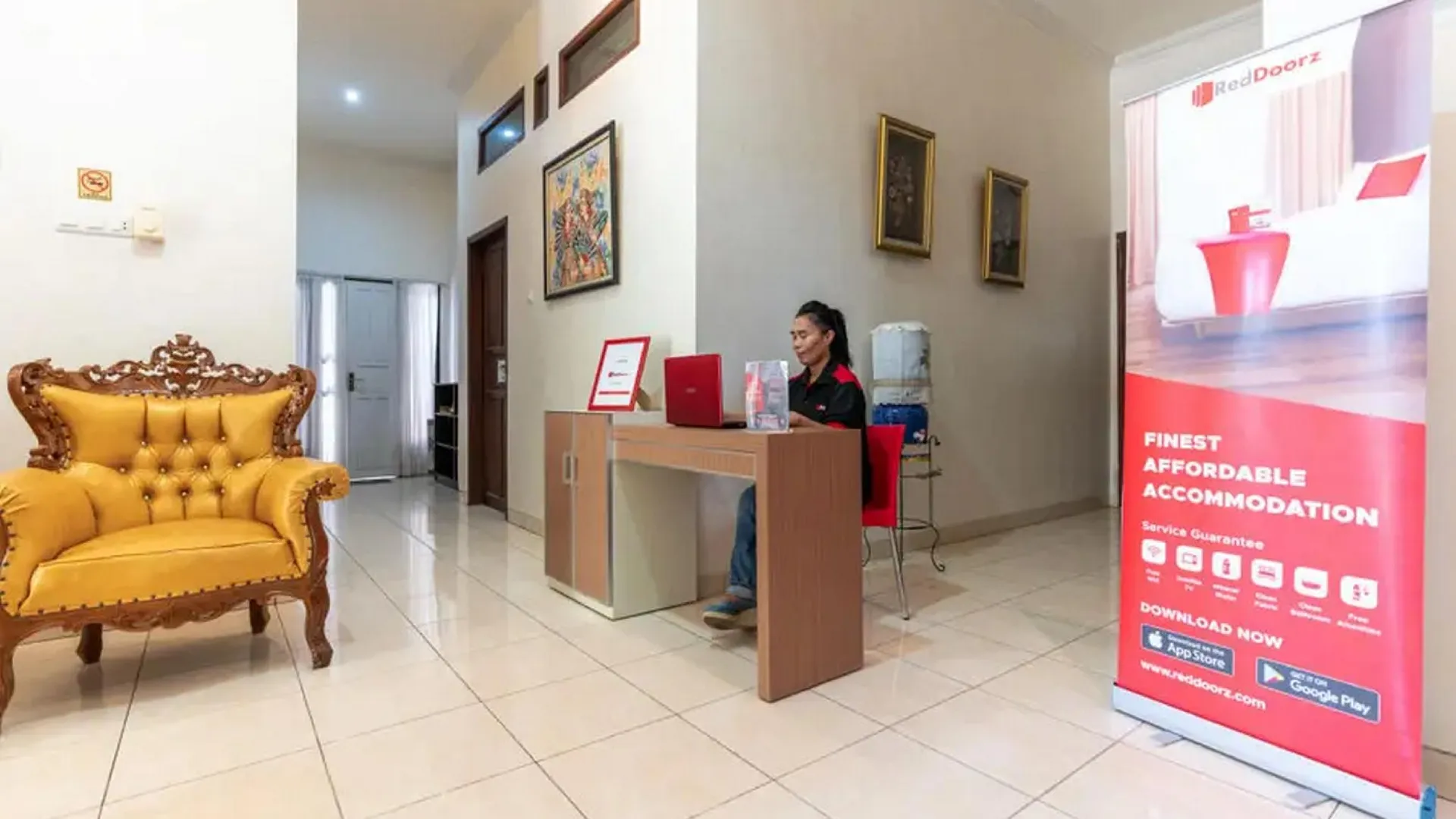 마카사르 레드도어즈 @ 펭가요만 파나쿠캉 3 2성급 호텔 전망